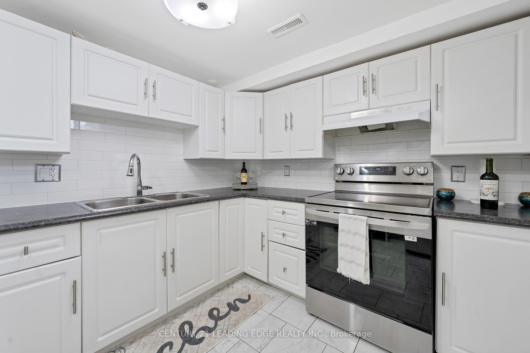 Photo 35 of 809 Sanok Drive, Pickering, West Shore — HOMEH