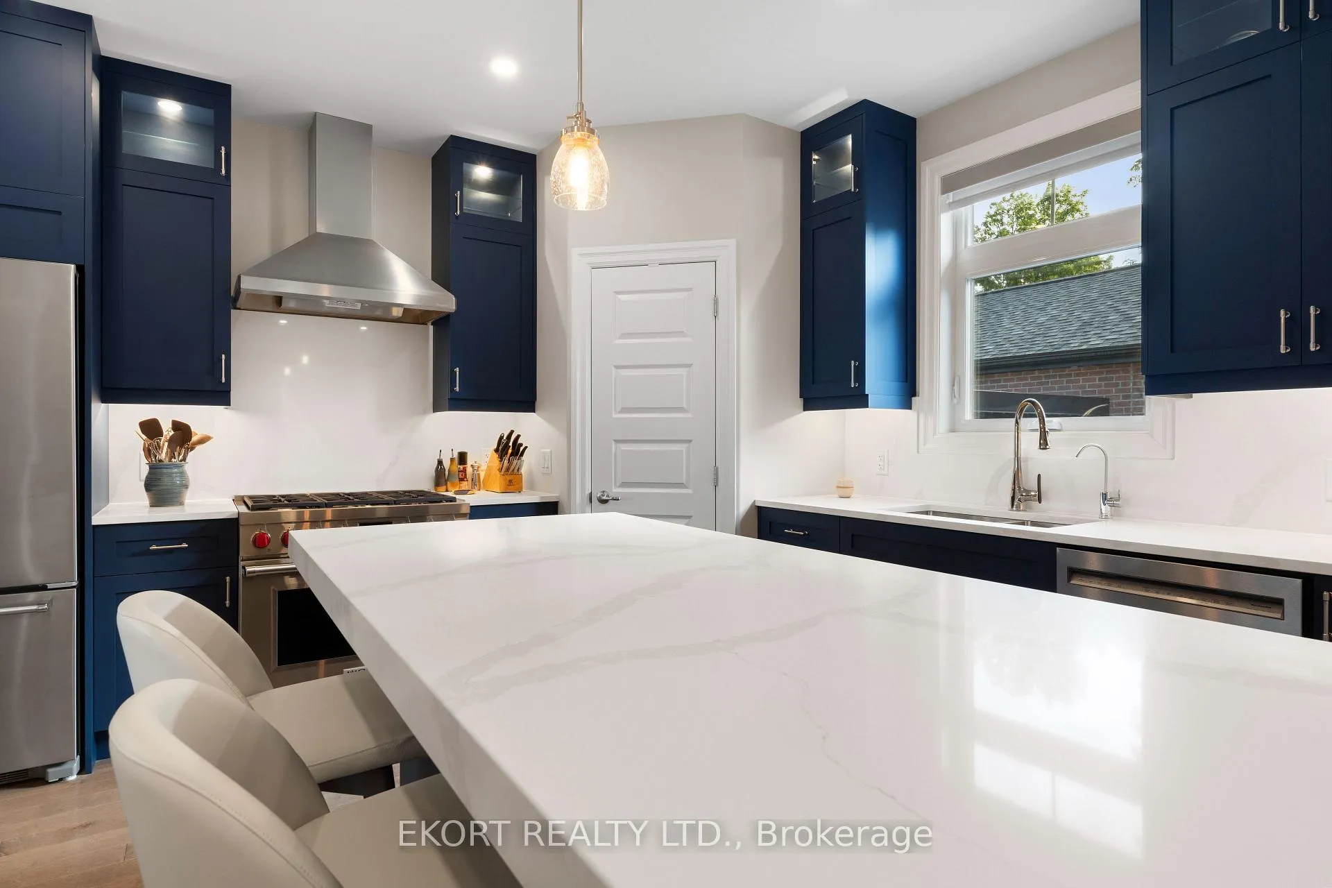Photo 11 of 45 Bentley Crescent, Prince Edward County, South Marysburg Ward — HOMEH