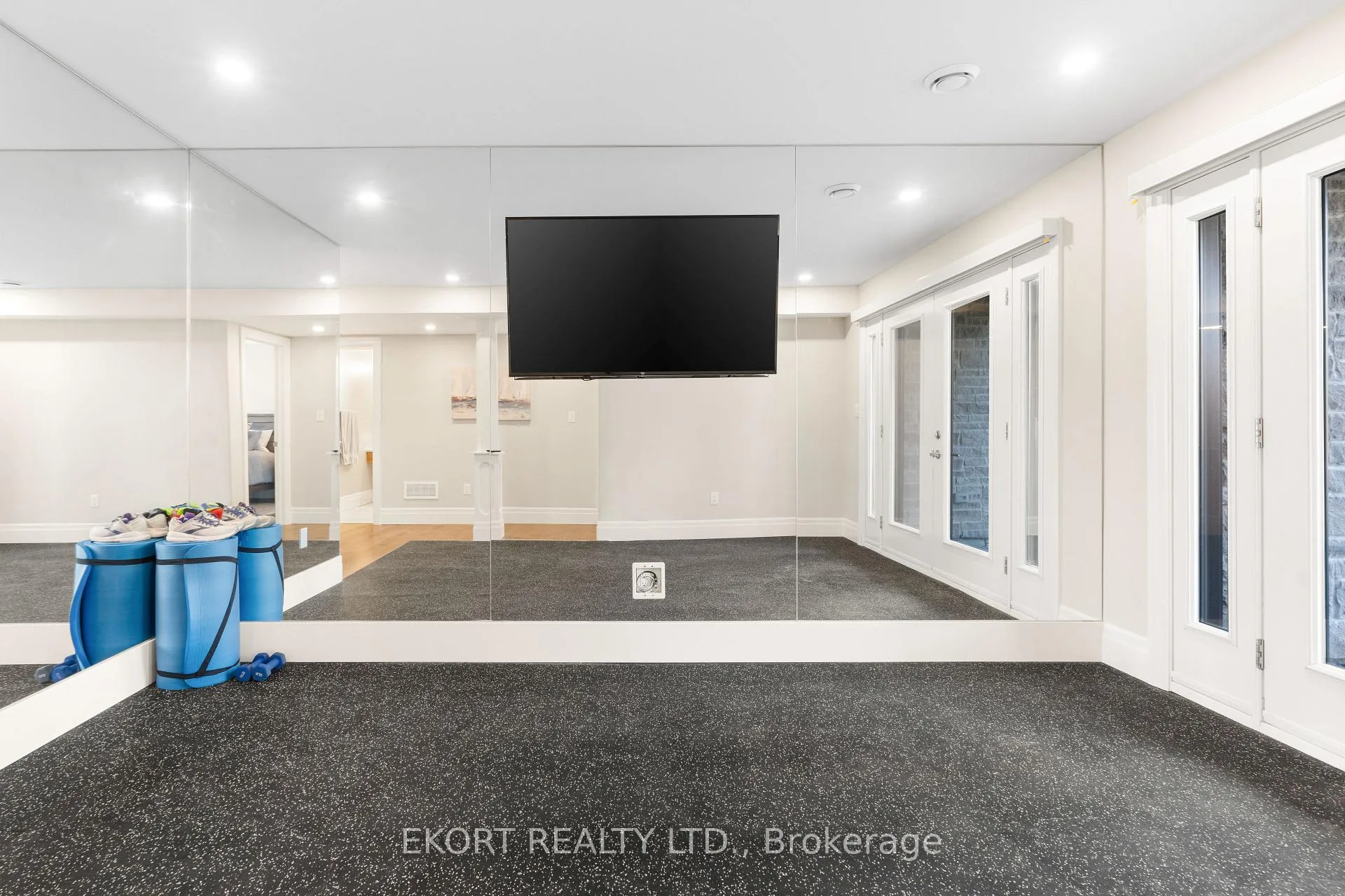 Photo 33 of 45 Bentley Crescent, Prince Edward County, South Marysburg Ward — HOMEH