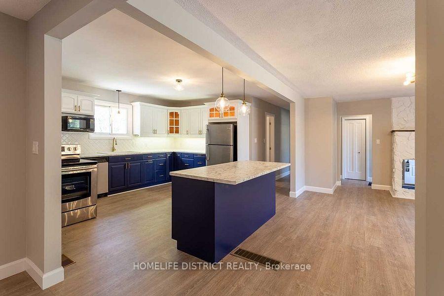 Photo 2 of 102 Parkview Road, Prince Edward County, Ameliasburg Ward — HOMEH