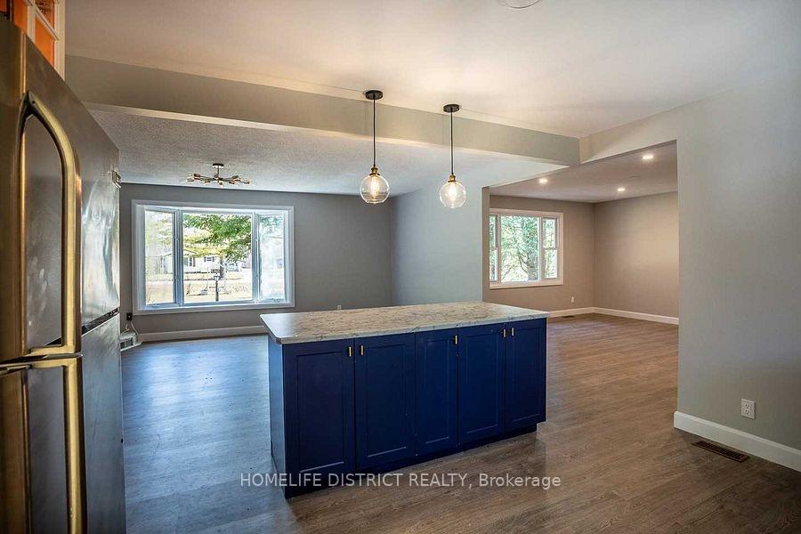 Photo 7 of 102 Parkview Road, Prince Edward County, Ameliasburg Ward — HOMEH