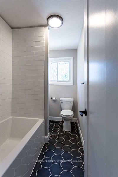 Photo 19 of 102 Parkview Road, Prince Edward County, Ameliasburg Ward — HOMEH