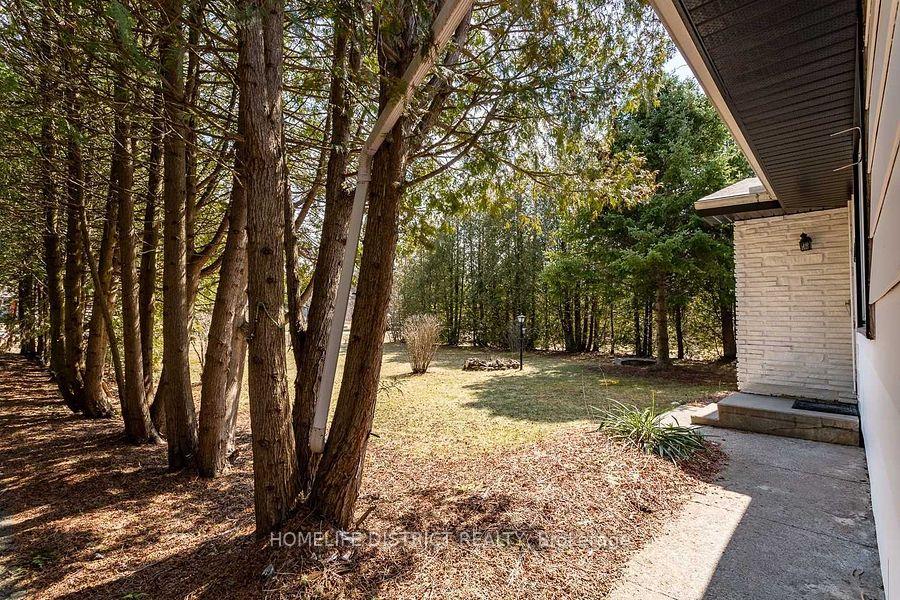 Photo 25 of 102 Parkview Road, Prince Edward County, Ameliasburg Ward — HOMEH