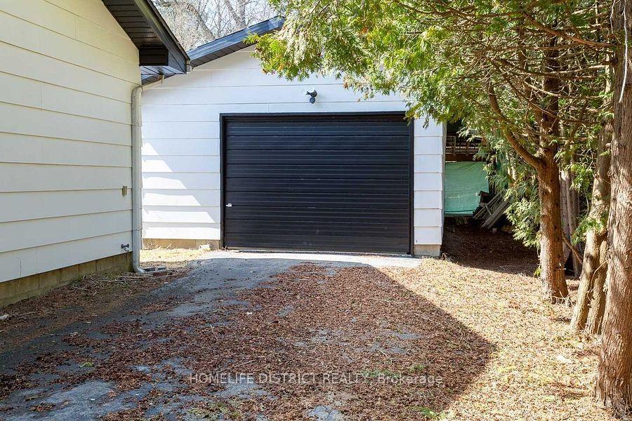 Photo 29 of 102 Parkview Road, Prince Edward County, Ameliasburg Ward — HOMEH