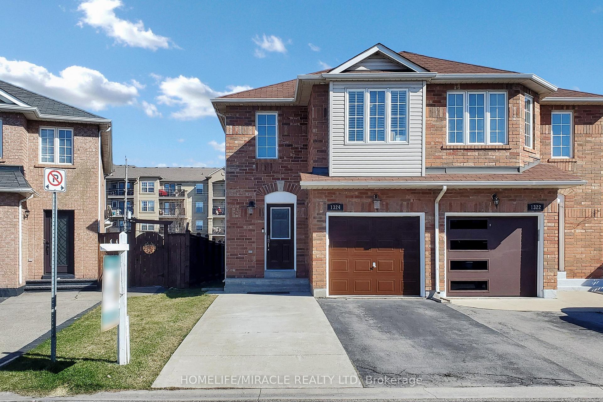 Photo 1 of 1324 Mowat Lane, Milton, Dempsey — HOMEH