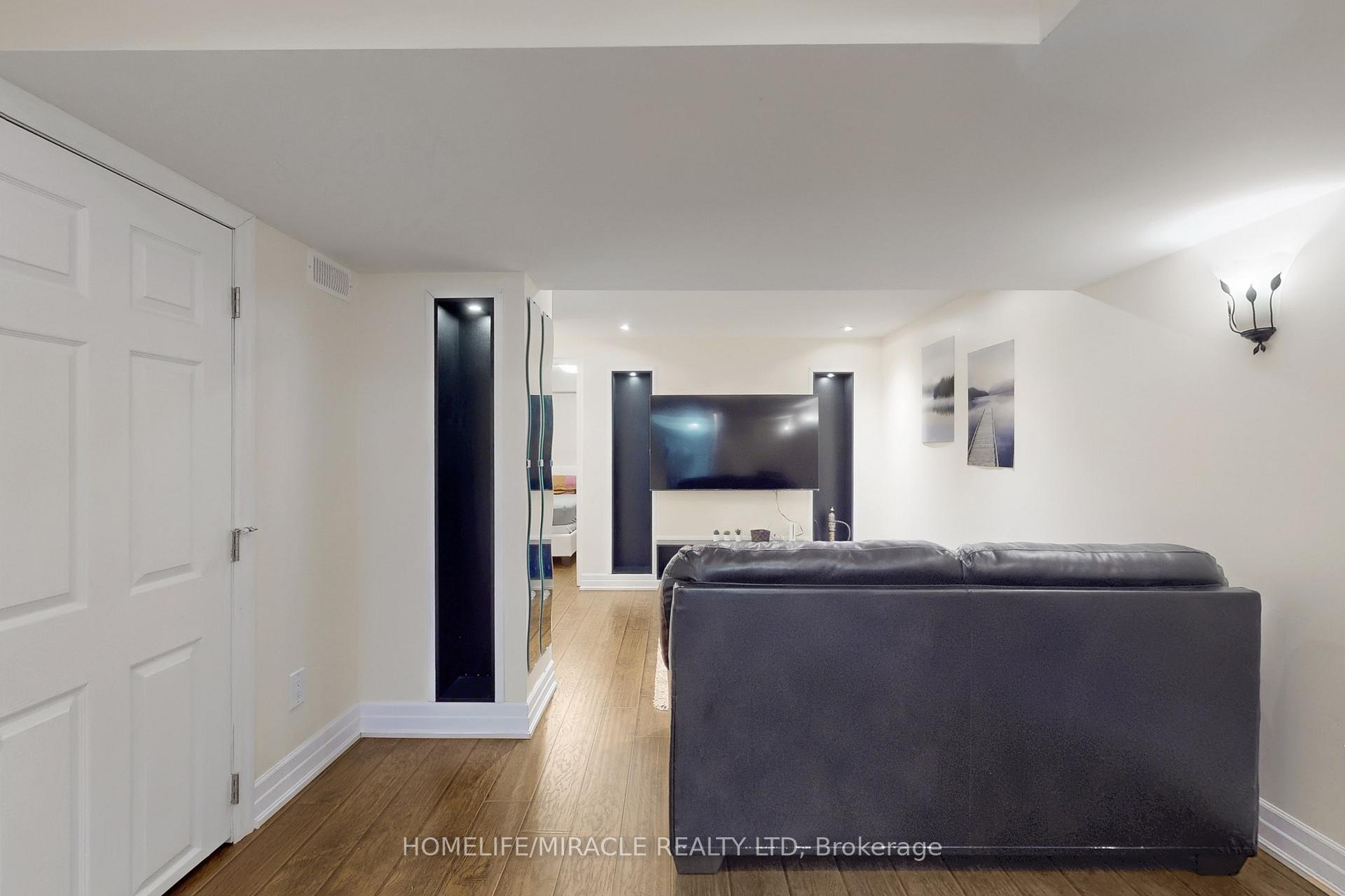 Photo 36 of 1324 Mowat Lane, Milton, Dempsey — HOMEH