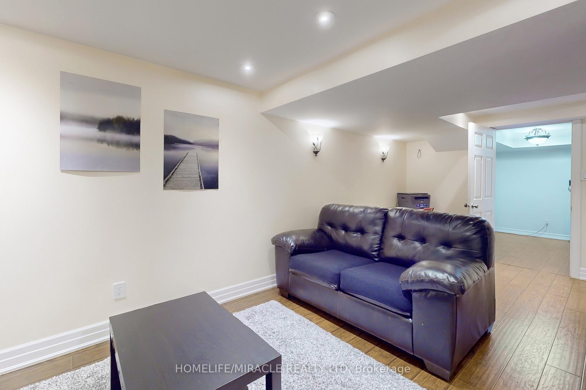 Photo 40 of 1324 Mowat Lane, Milton, Dempsey — HOMEH