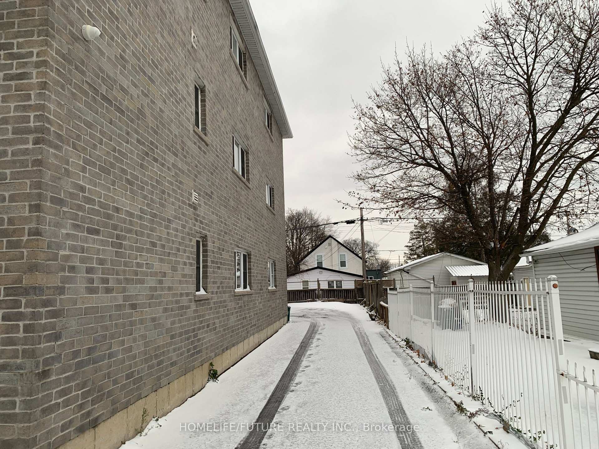Photo 2 of 115 Celina Street, Oshawa, Central — HOMEH
