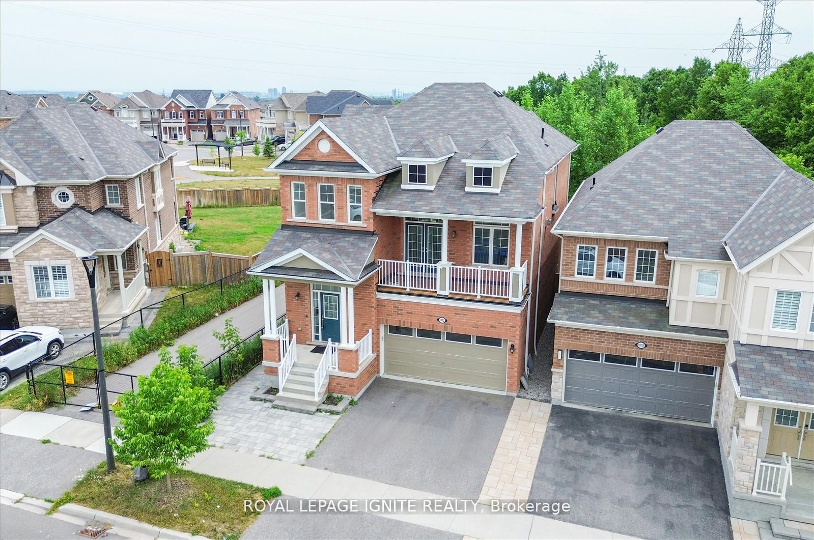 Photo 5 of 1072 Foxtail Crescent, Pickering, Rural Pickering — HOMEH