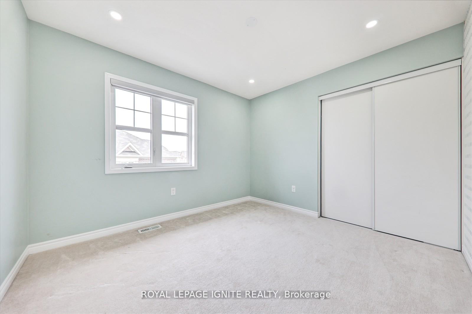Photo 32 of 1072 Foxtail Crescent, Pickering, Rural Pickering — HOMEH