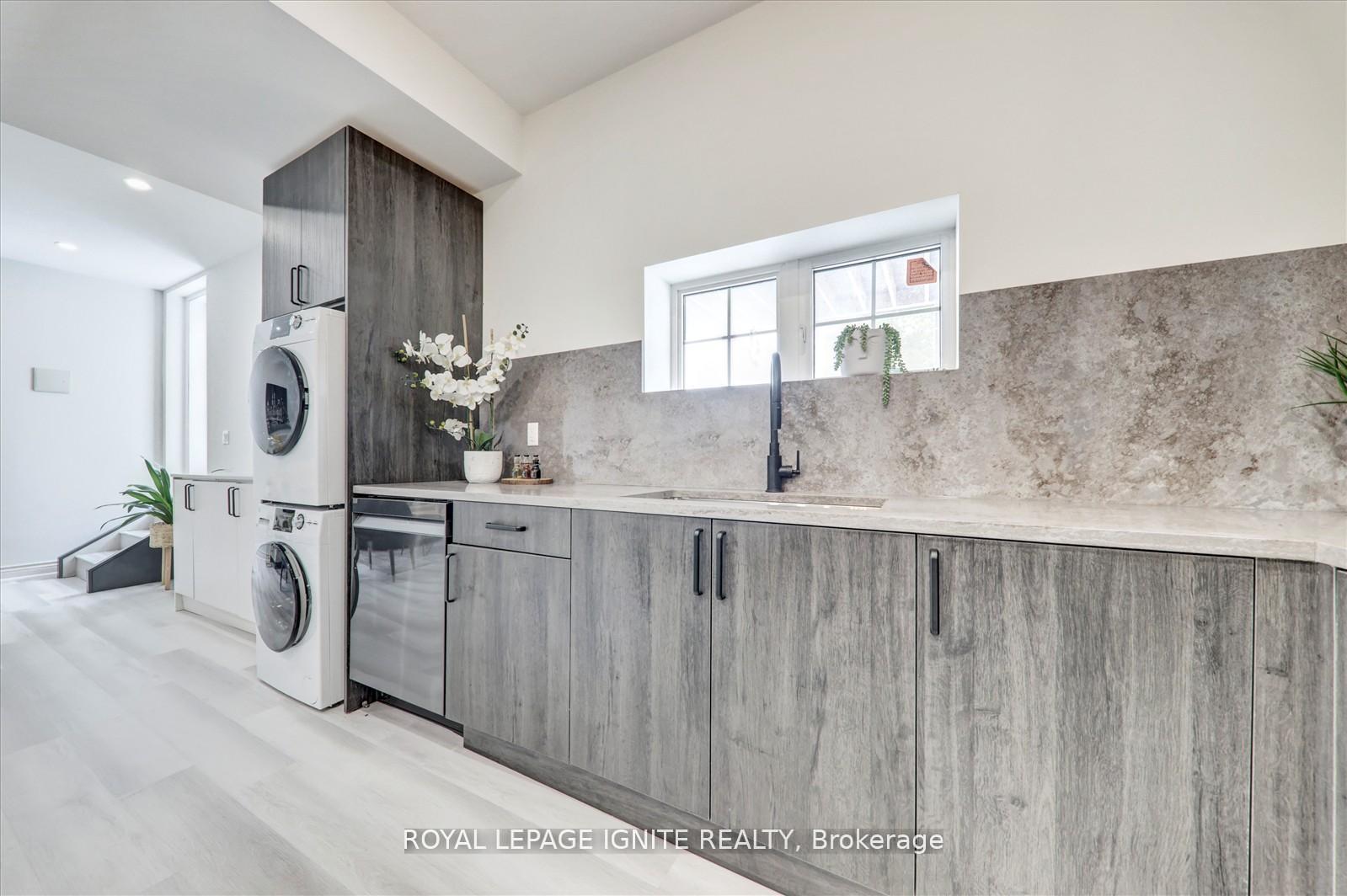 Photo 40 of 1072 Foxtail Crescent, Pickering, Rural Pickering — HOMEH