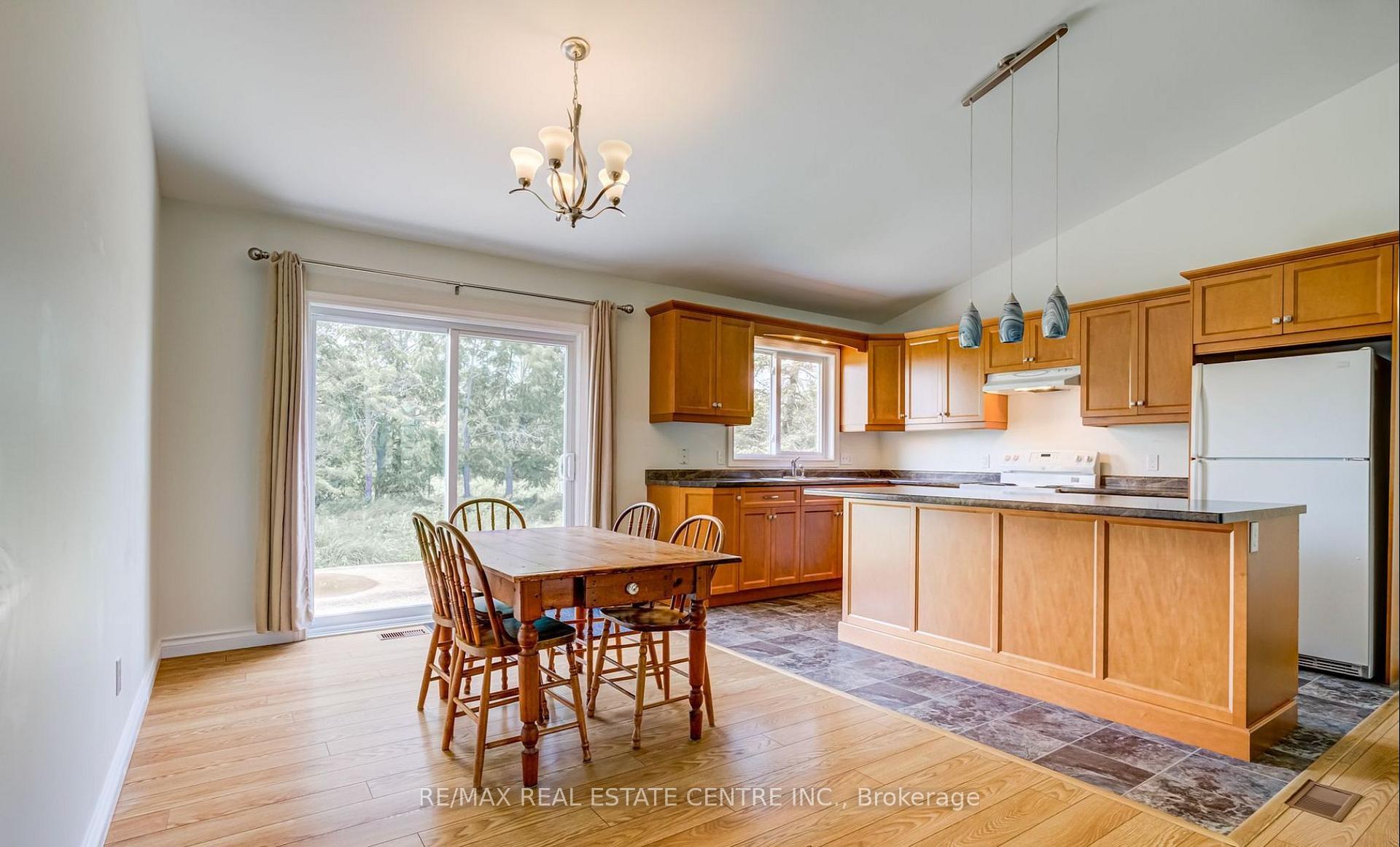 Photo 11 of 14125 Derry Road, Milton, Rural Trafalgar — HOMEH