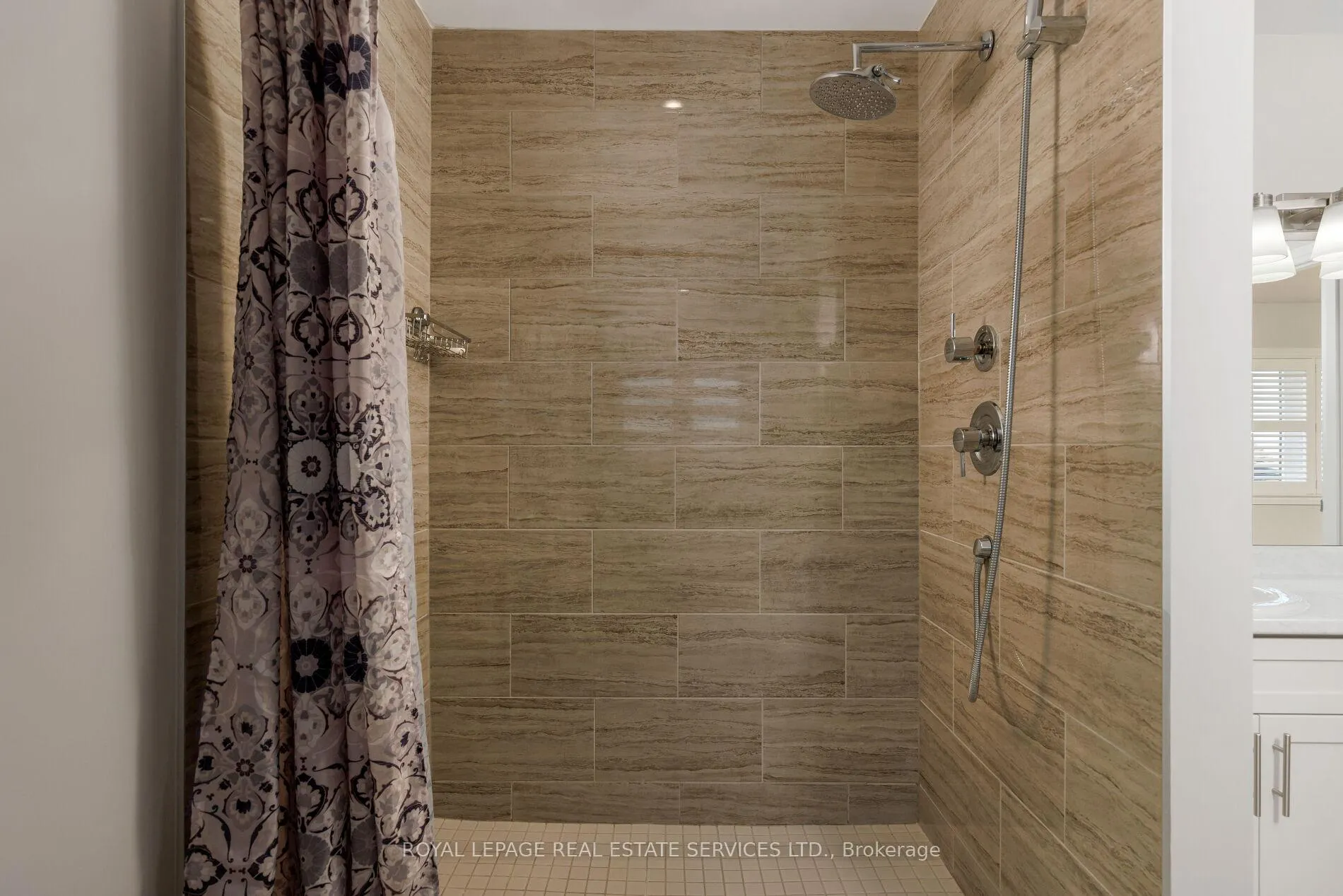 Photo 214 of 4037 Stadelbauer Drive, Lincoln, Beamsville — HOMEH