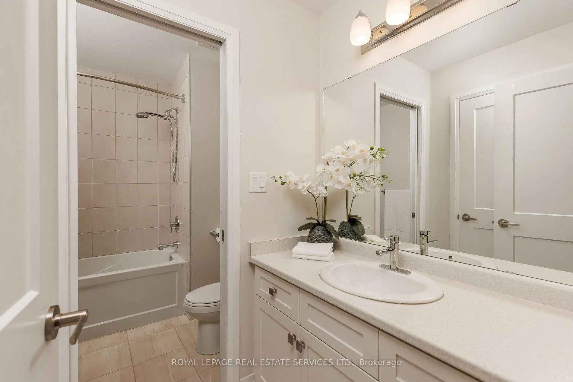 Photo 255 of 4037 Stadelbauer Drive, Lincoln, Beamsville — HOMEH