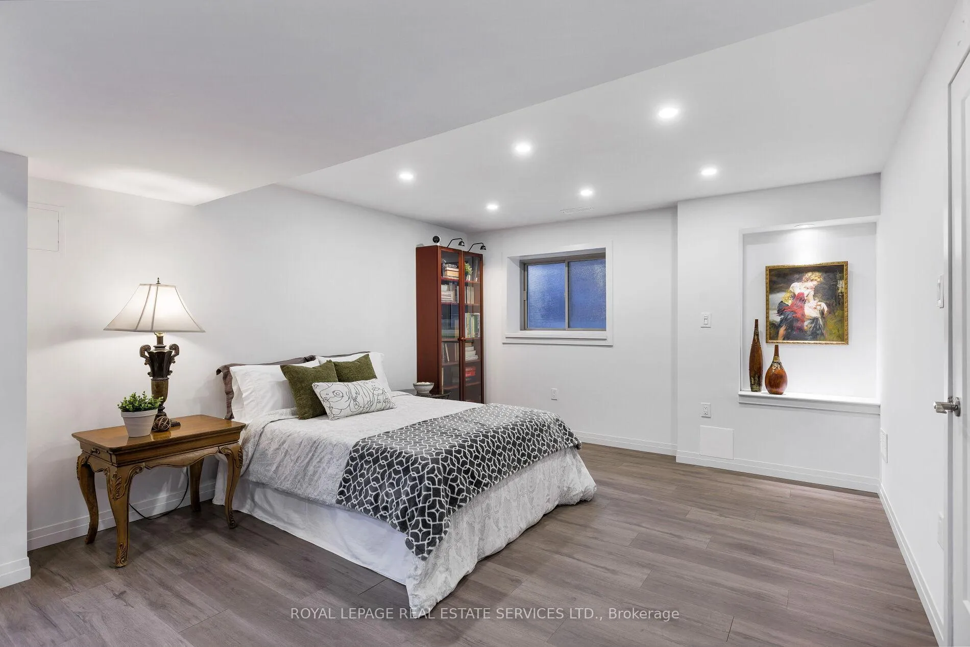 Photo 323 of 4037 Stadelbauer Drive, Lincoln, Beamsville — HOMEH