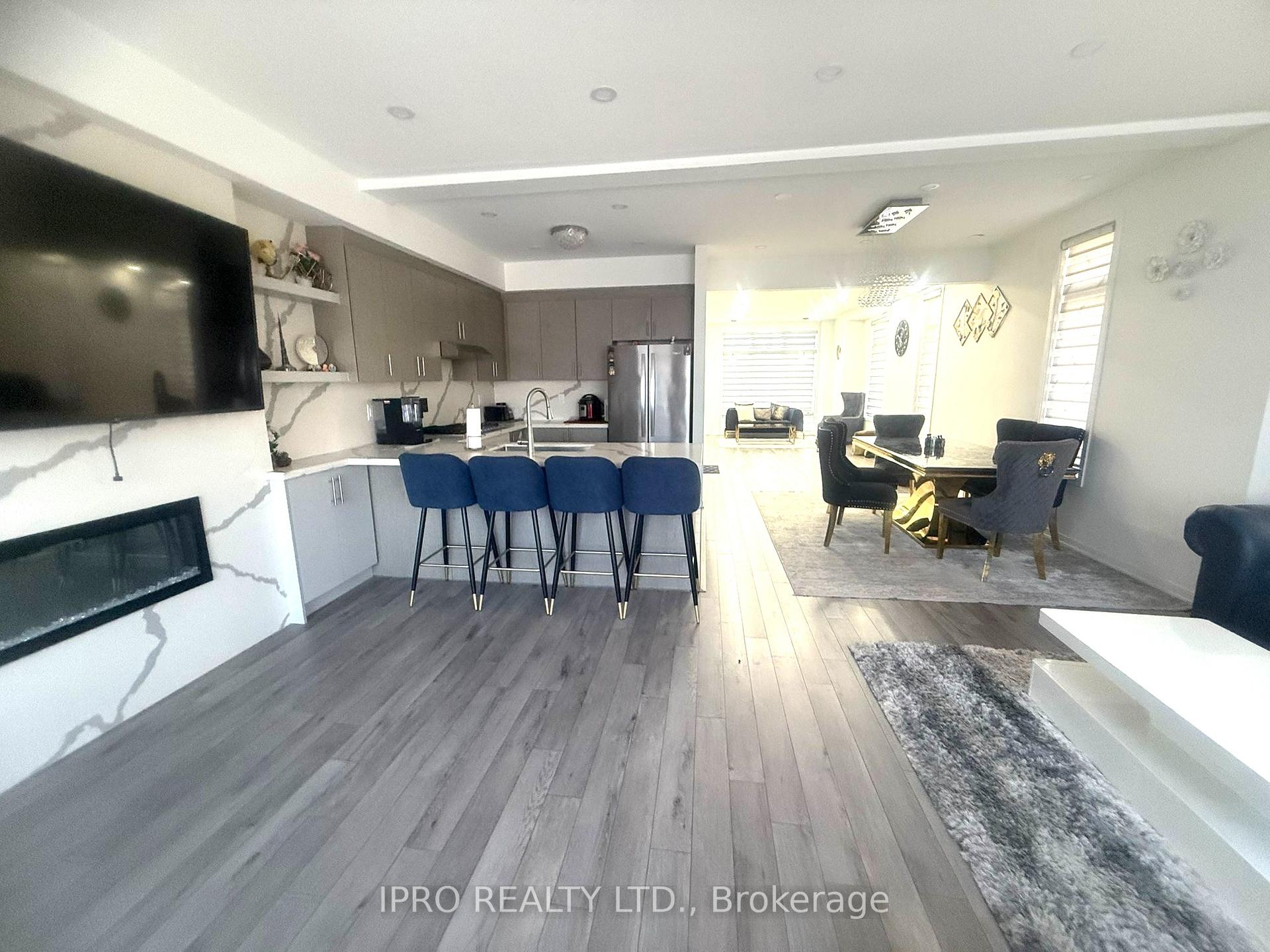 Photo 4 of Unit 20, 817 Conlin Road, Oshawa, Samac — HOMEH