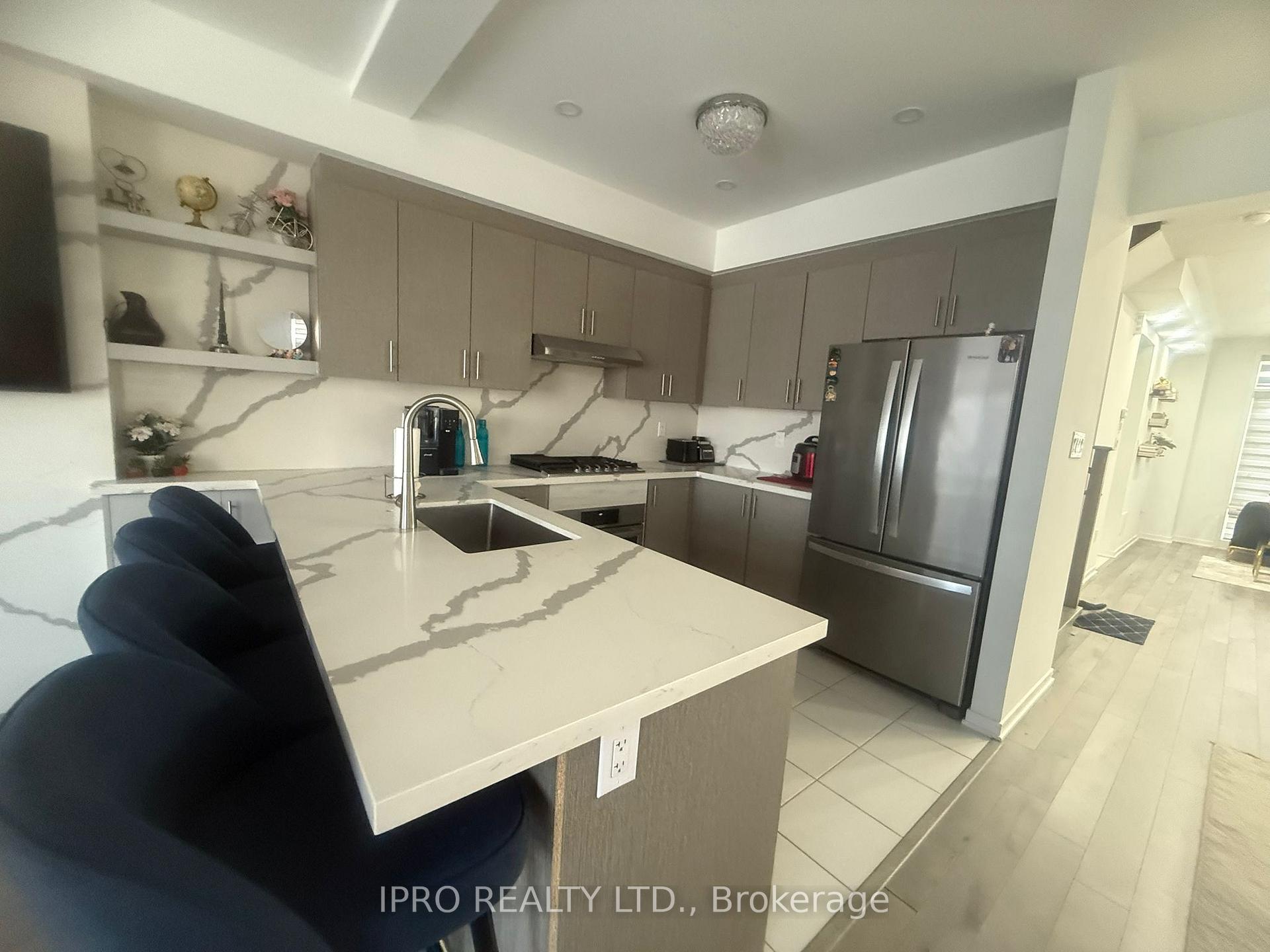 Photo 5 of Unit 20, 817 Conlin Road, Oshawa, Samac — HOMEH