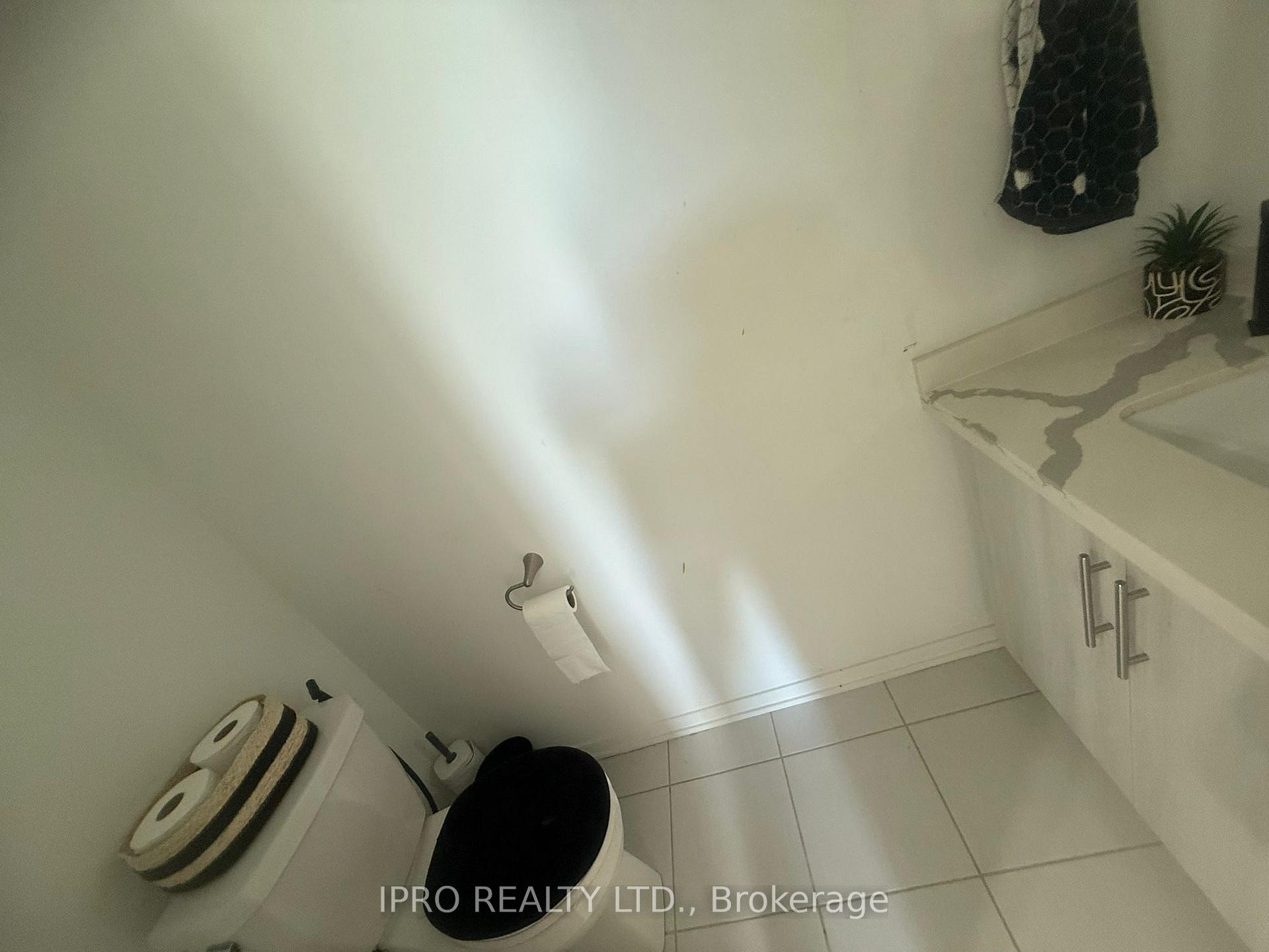 Photo 18 of Unit 20, 817 Conlin Road, Oshawa, Samac — HOMEH