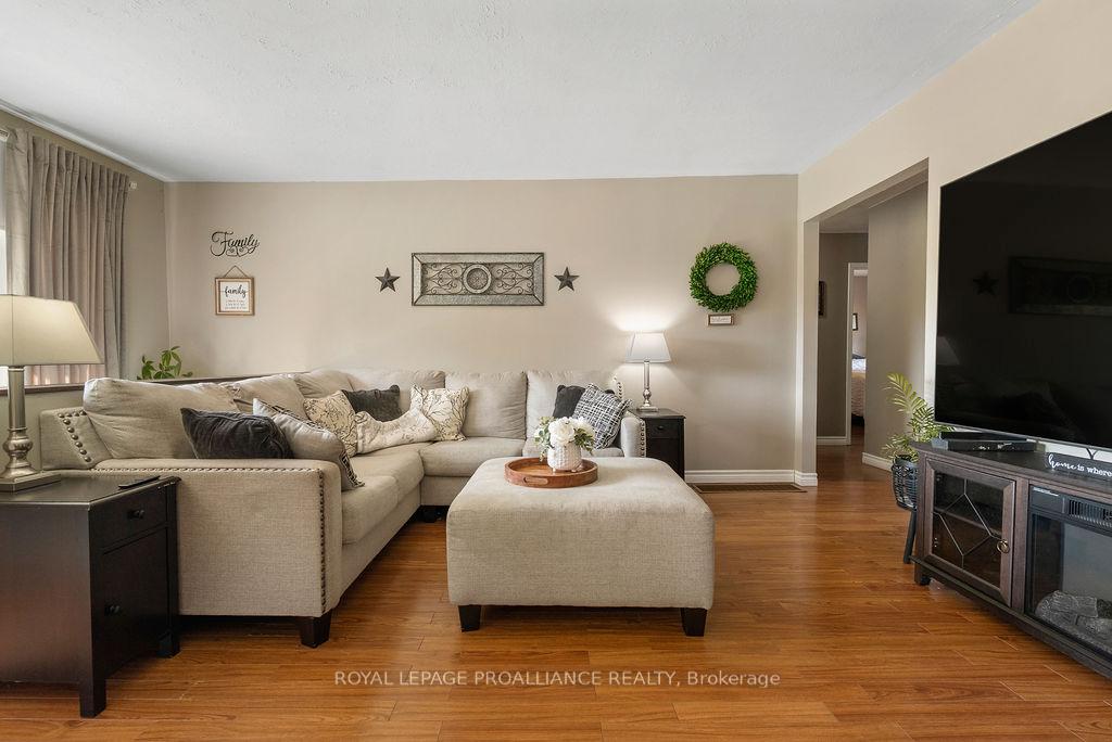Photo 13 of 16395 2 Highway, Quinte West, Murray Ward — HOMEH