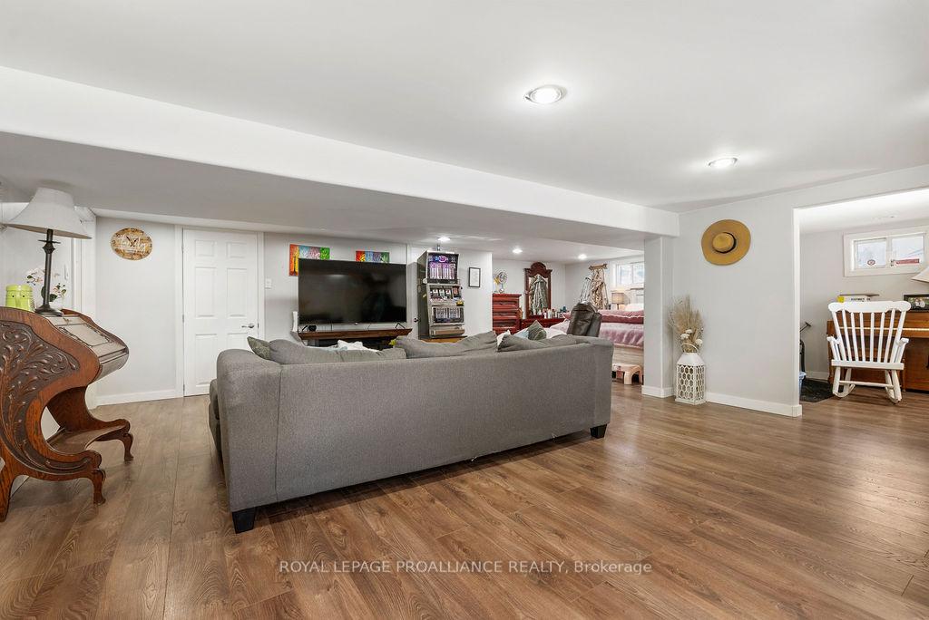 Photo 21 of 16395 2 Highway, Quinte West, Murray Ward — HOMEH
