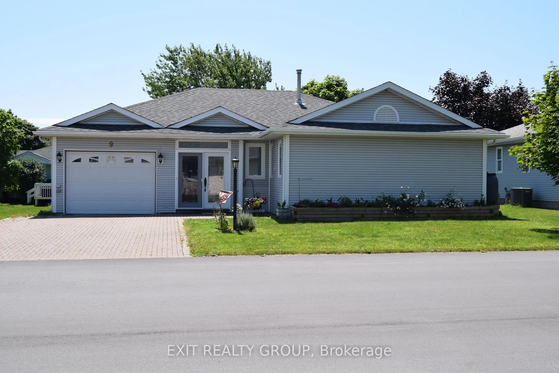 Photo of 9 Empire Boulevard