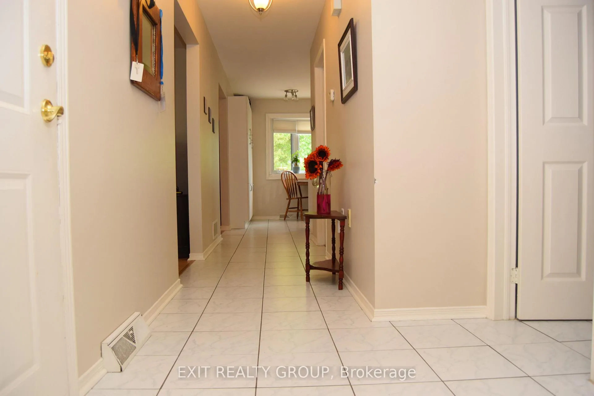 Photo 2 of 9 Empire Boulevard, Prince Edward County, Wellington Ward — HOMEH