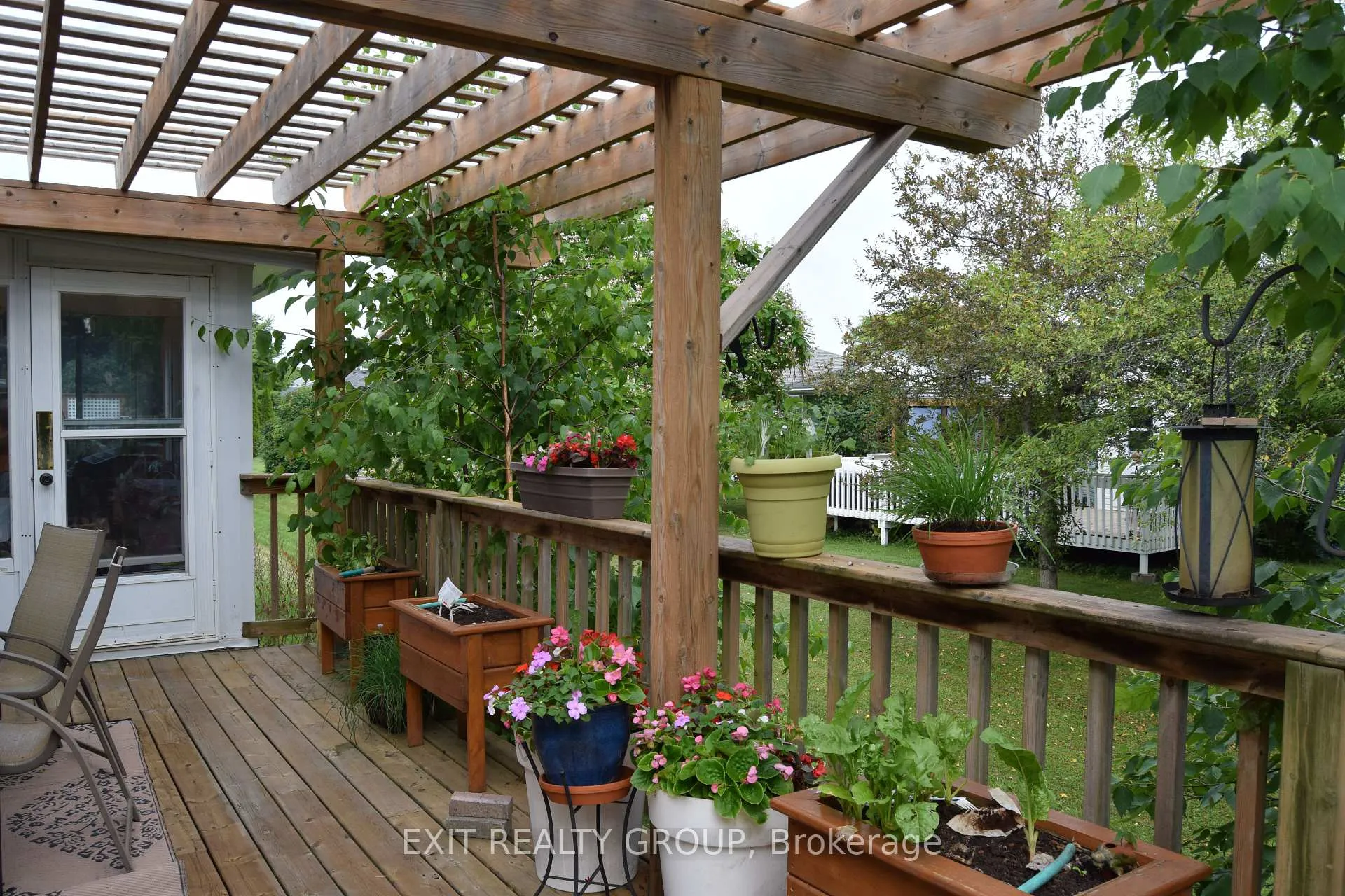 Photo 18 of 9 Empire Boulevard, Prince Edward County, Wellington Ward — HOMEH