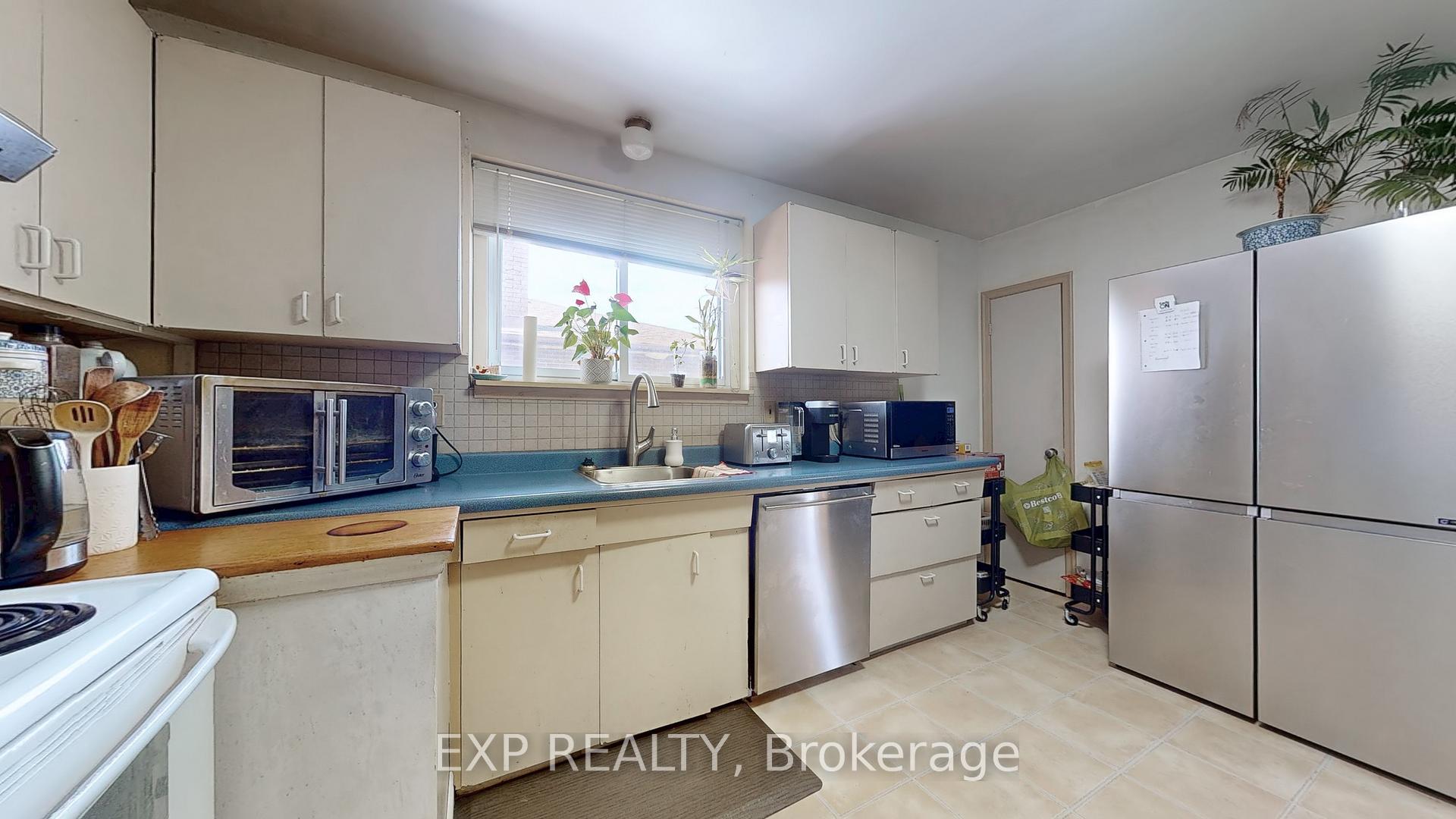 Photo 11 of 769 Olive Avenue, Oshawa, Donevan — HOMEH
