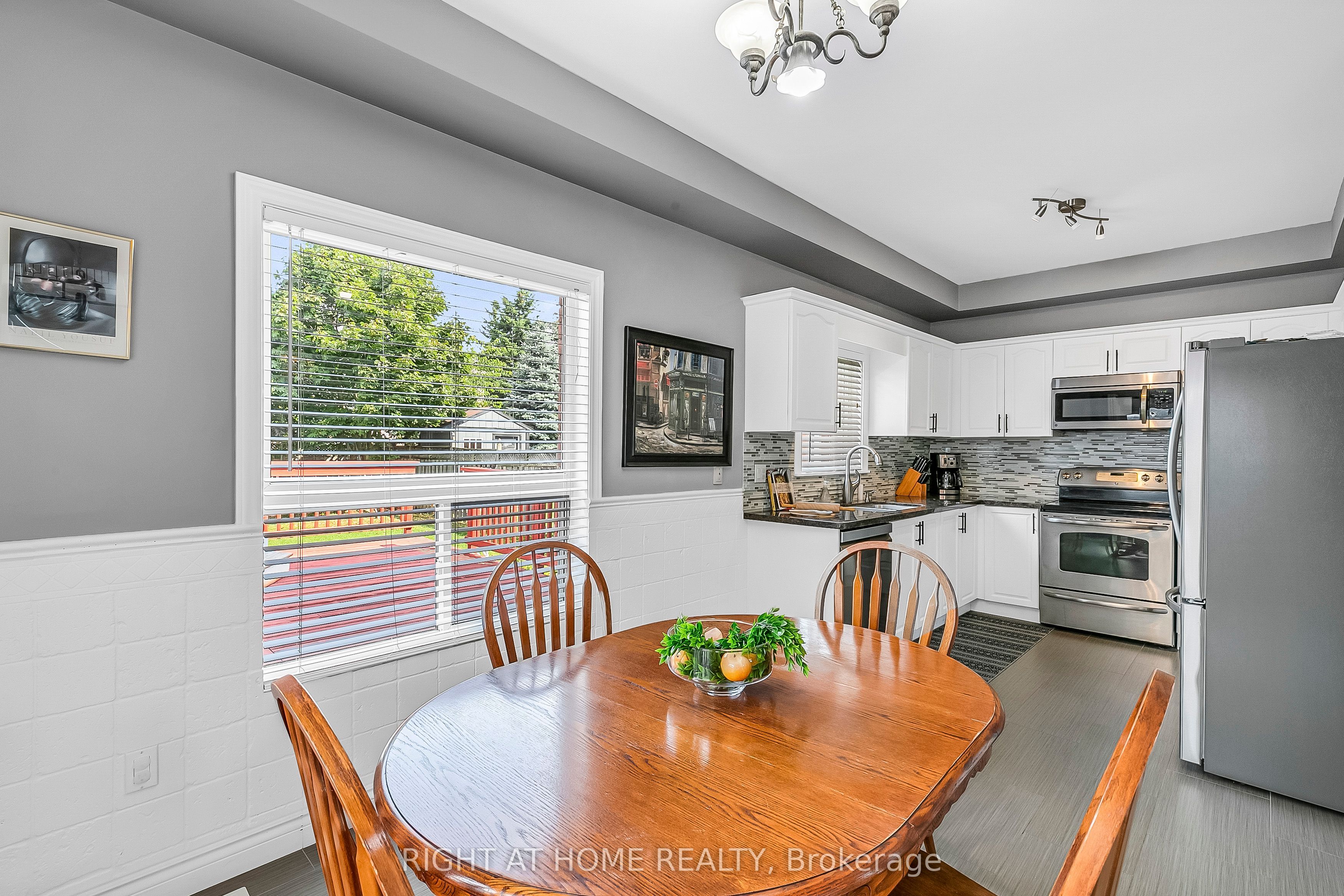 Photo 53 of 1923 Emerald Court, Innisfil, Alcona — HOMEH