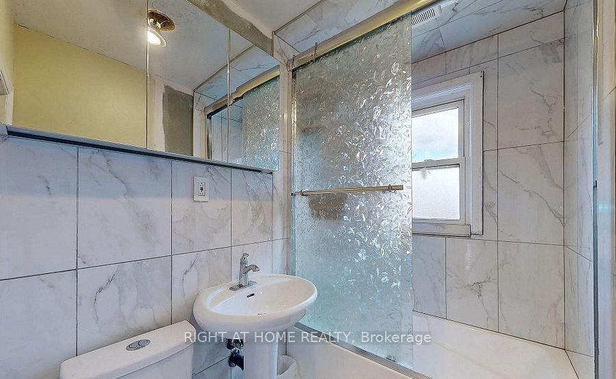 Photo 16 of 89 Chadburn Street, Oshawa, Central — HOMEH