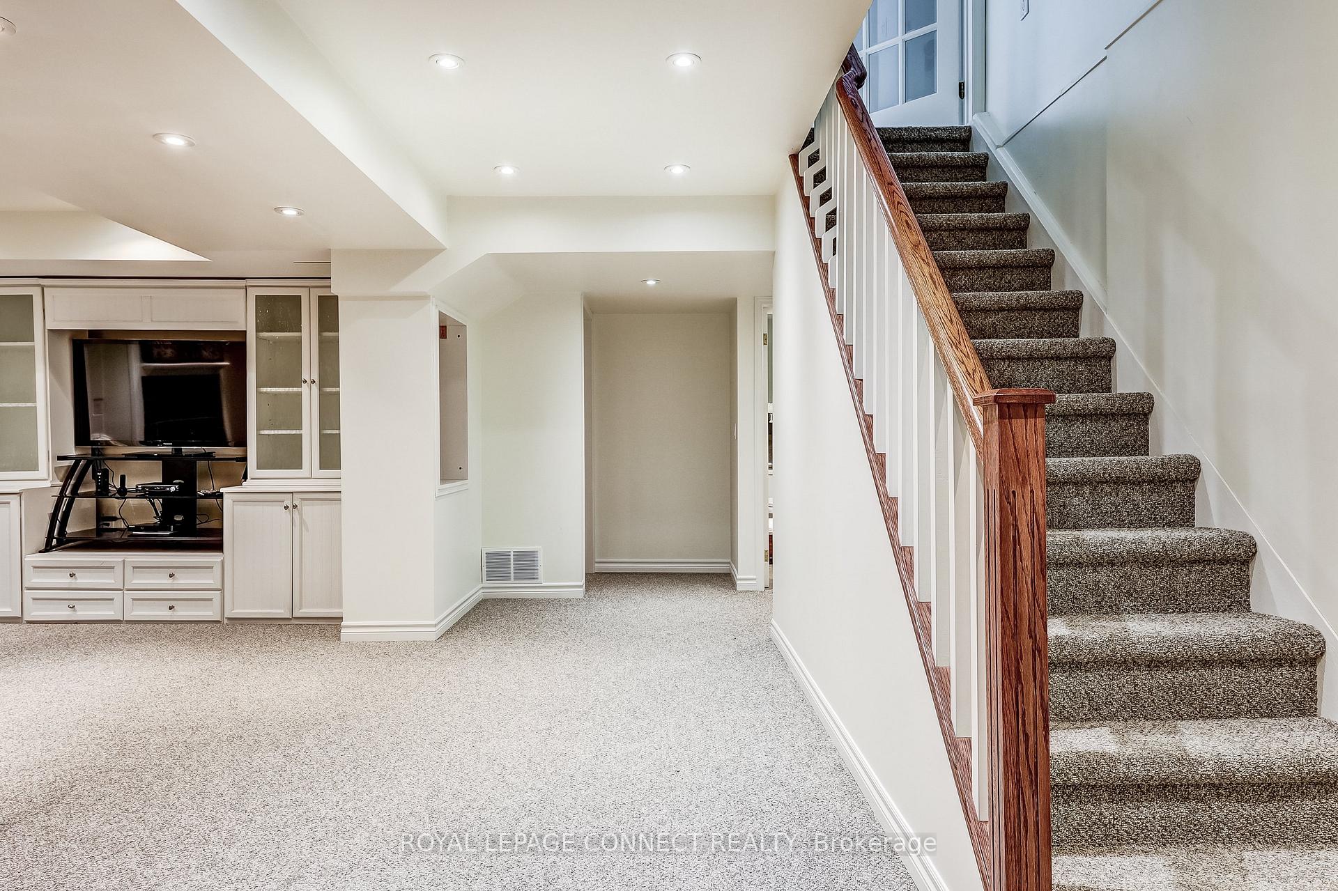 Photo 32 of 545 Charnwood Court, Pickering, Amberlea — HOMEH