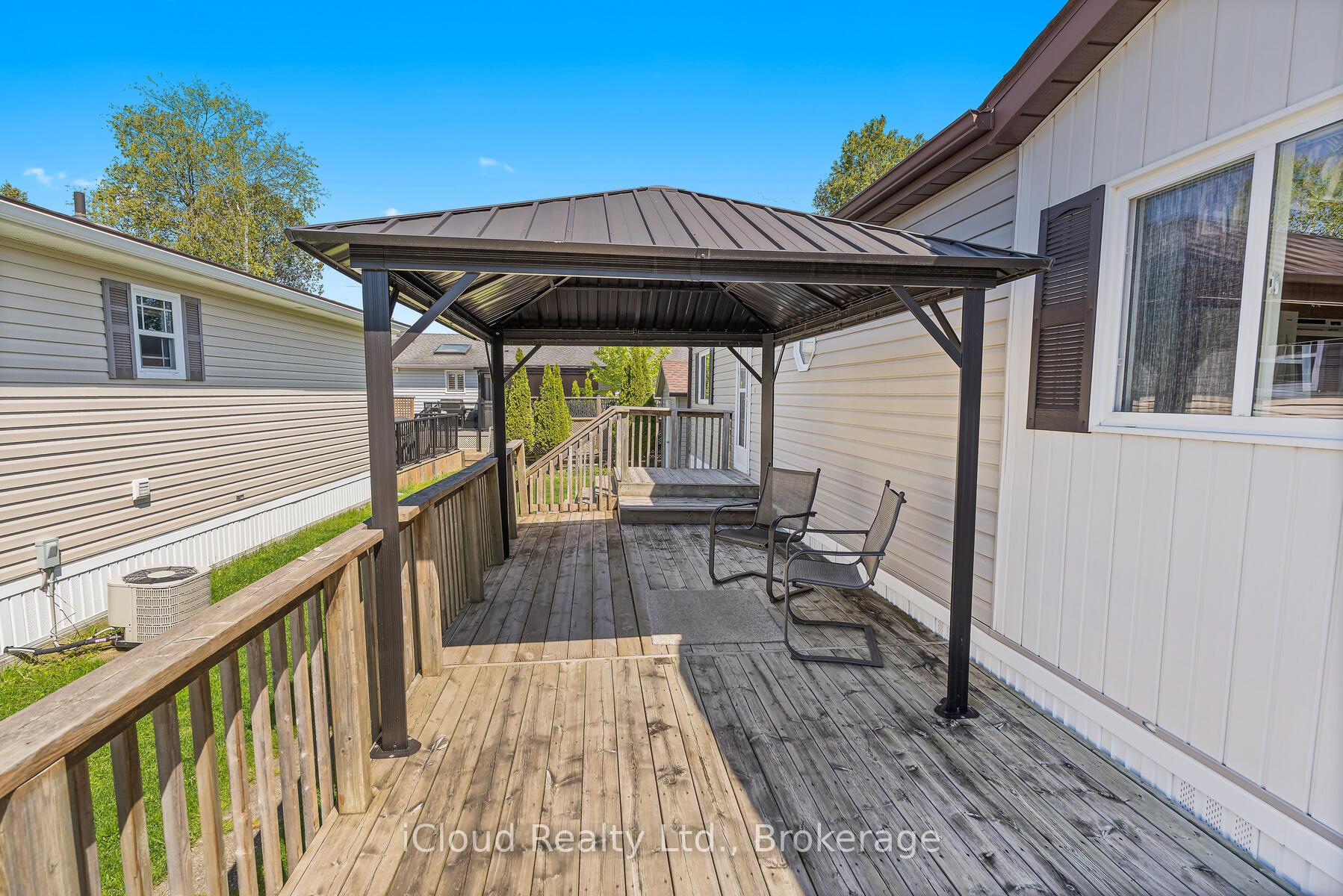 Photo 14 of 2 Trillium Beach Drive, Puslinch, Rural Puslinch East — HOMEH