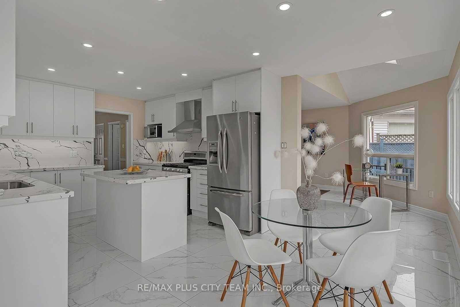 Photo 4 of 1574 Major Oaks Road, Pickering, Brock Ridge — HOMEH