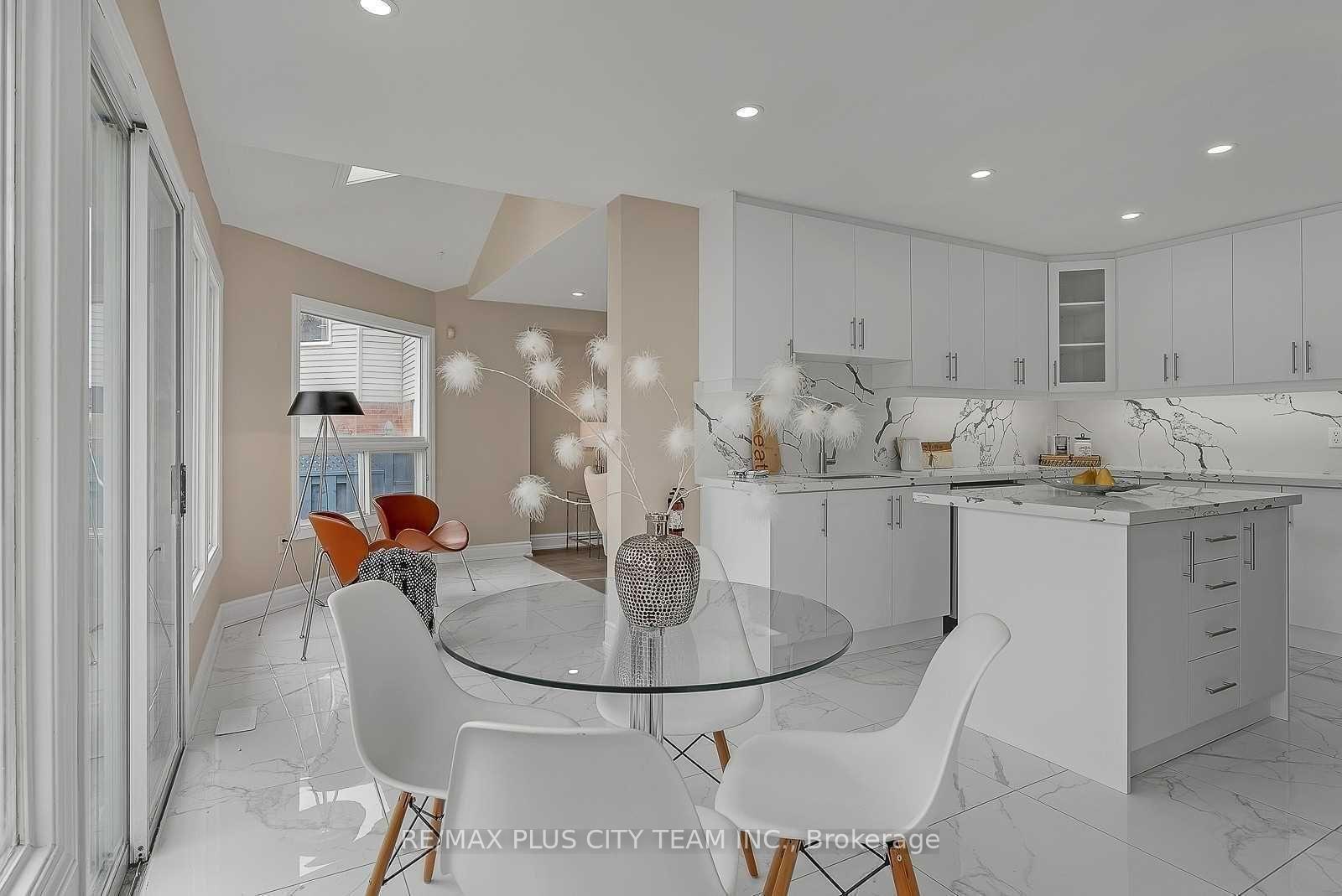 Photo 6 of 1574 Major Oaks Road, Pickering, Brock Ridge — HOMEH
