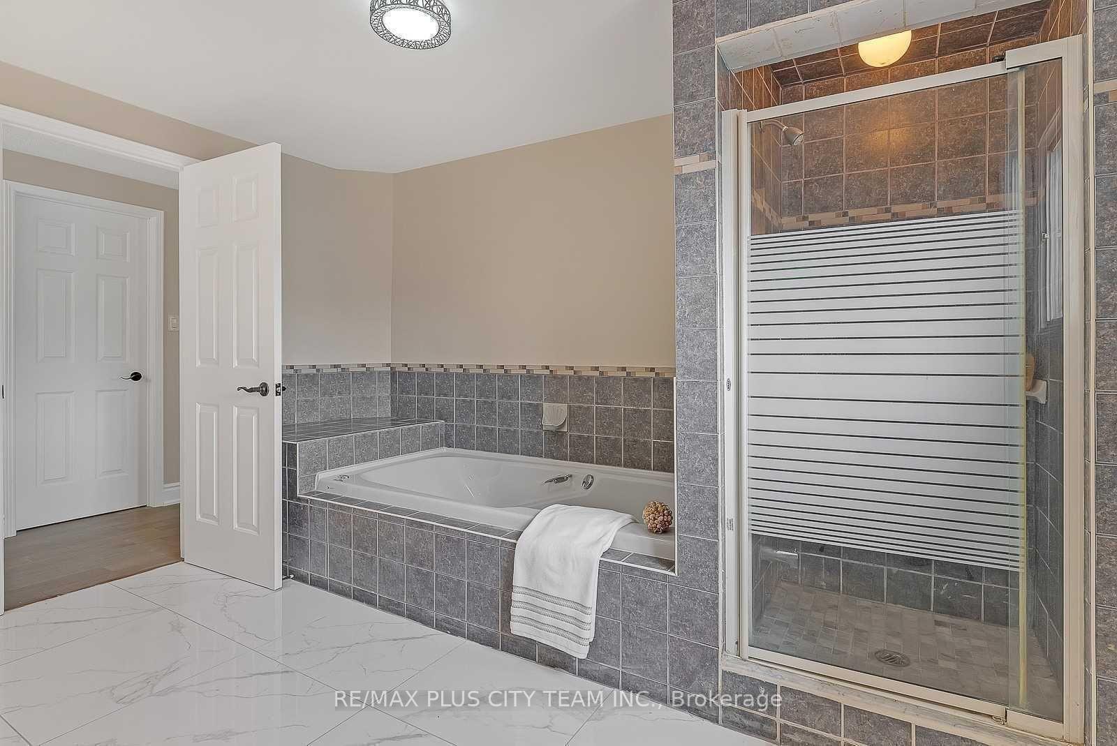 Photo 26 of 1574 Major Oaks Road, Pickering, Brock Ridge — HOMEH