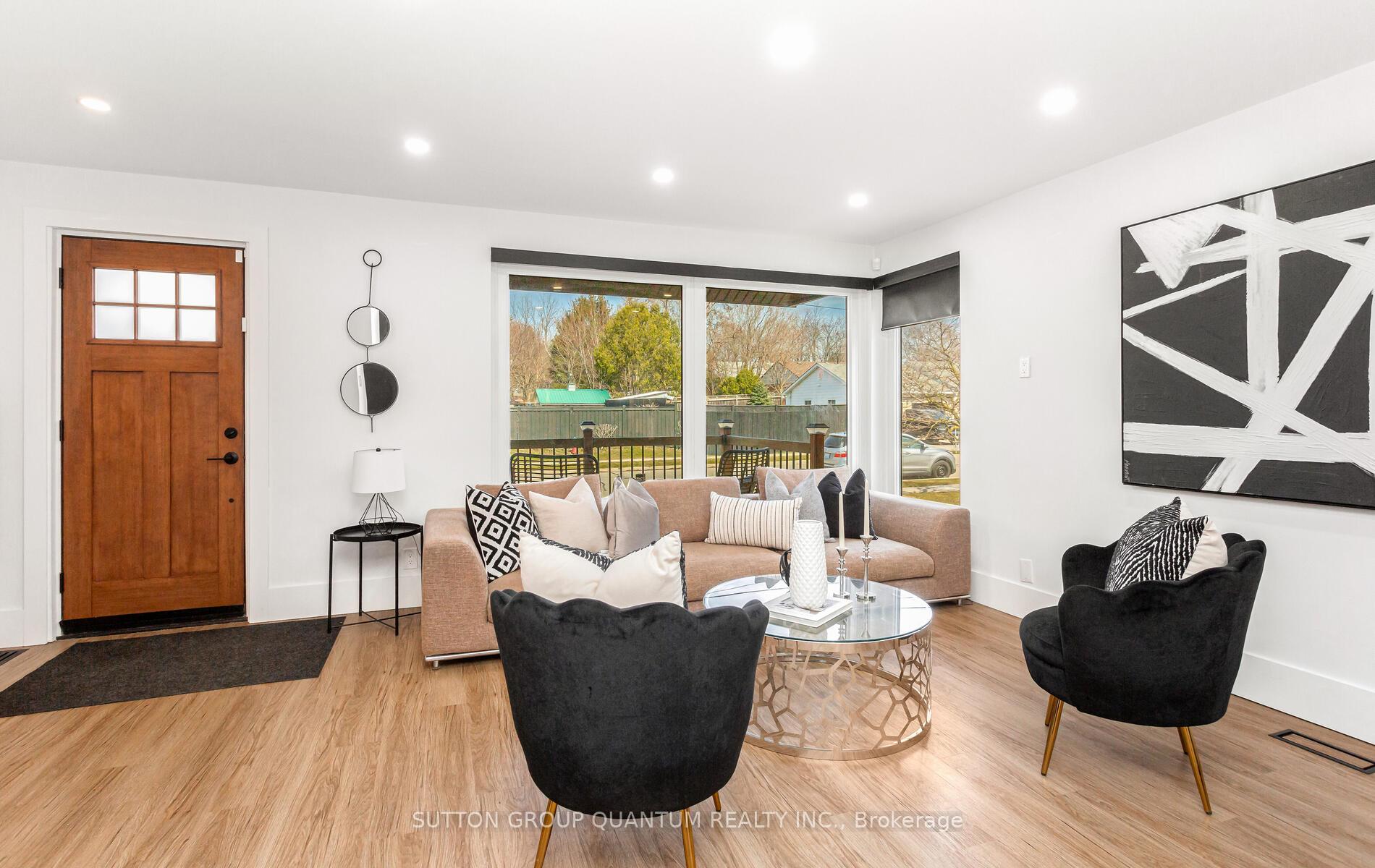 Photo 8 of 202 Riverplace Crescent, Milton, Old Milton — HOMEH