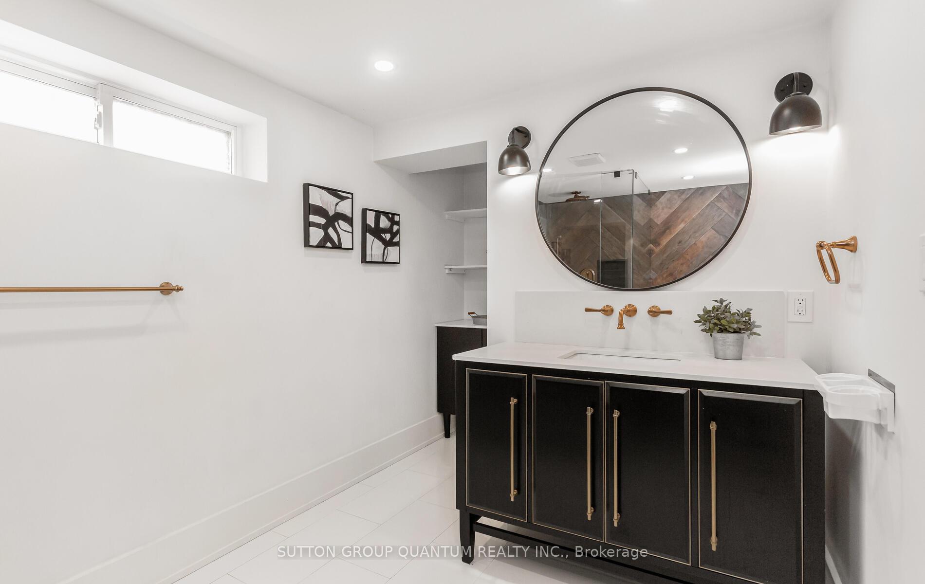 Photo 39 of 202 Riverplace Crescent, Milton, Old Milton — HOMEH