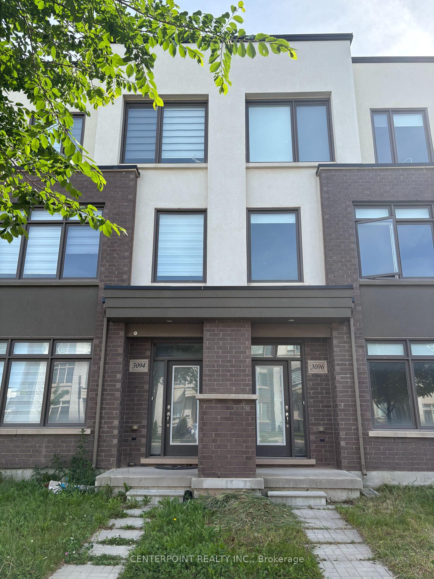 Front of 3096 Ernest Appelbe Boulevard