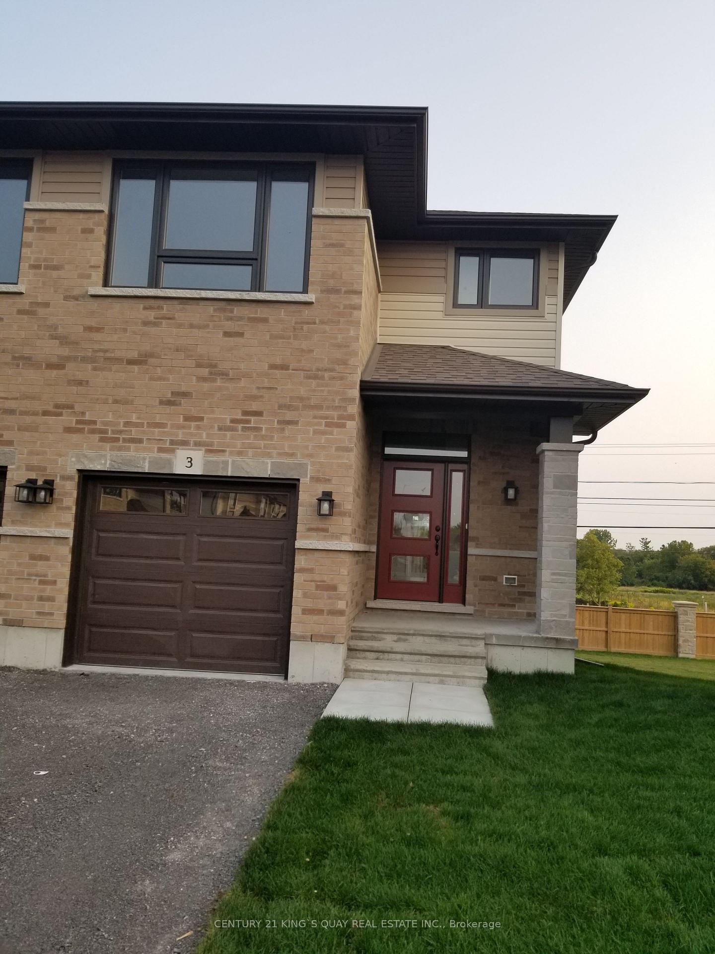 Front of 3 Ledgerock Court