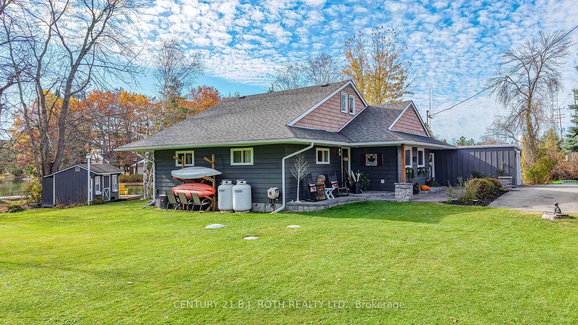 Photo 13 of 8222 169 County Road, Ramara, Rural Ramara — HOMEH