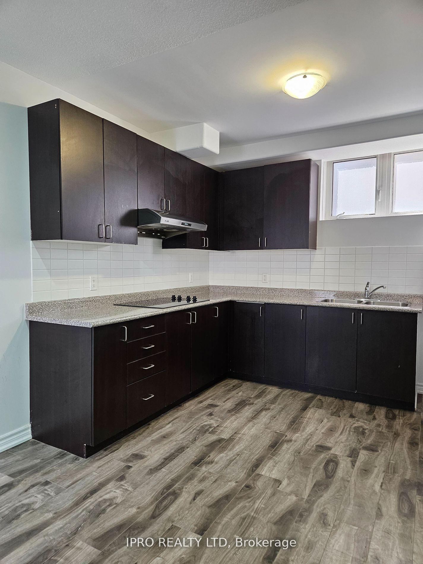 Photo 10 of 2373 Dress Circle Crescent, Oshawa, Windfields — HOMEH