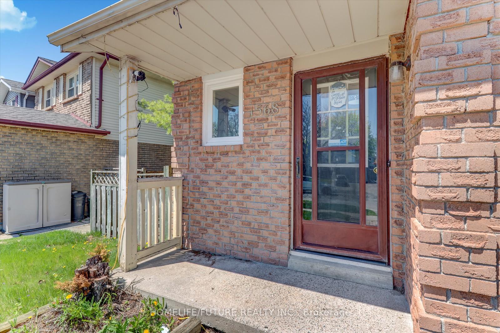 Photo 3 of 1568 Norwill Crescent, Oshawa, Samac — HOMEH