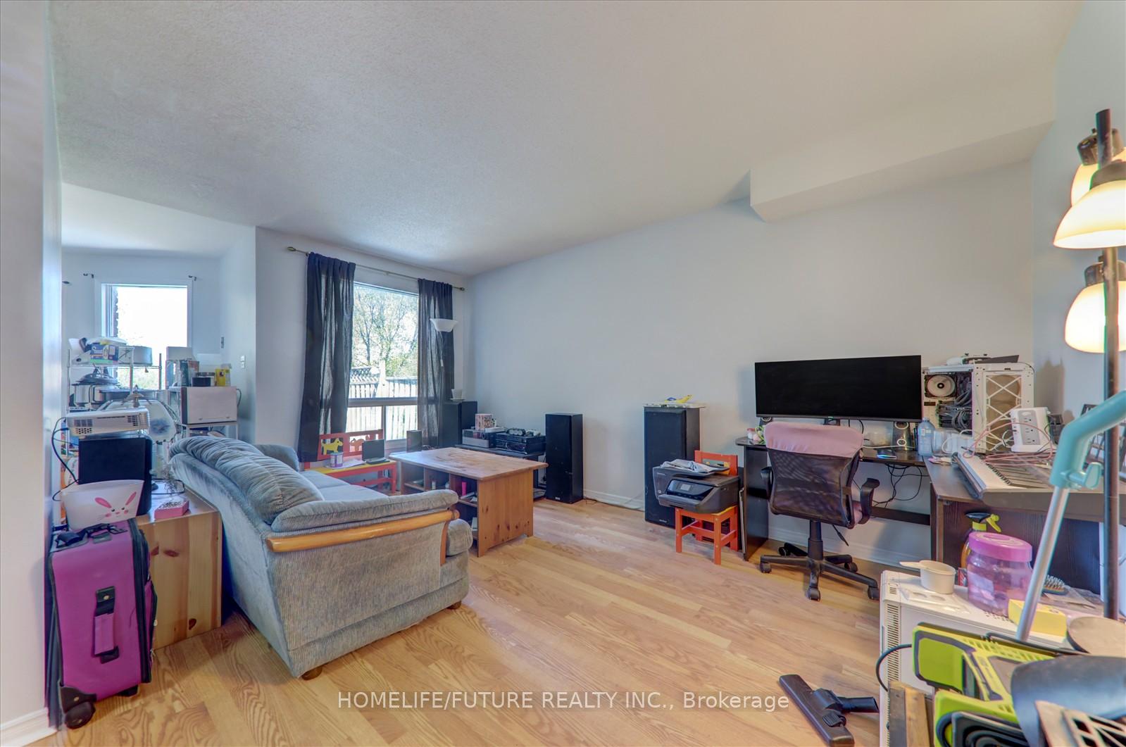 Photo 7 of 1568 Norwill Crescent, Oshawa, Samac — HOMEH