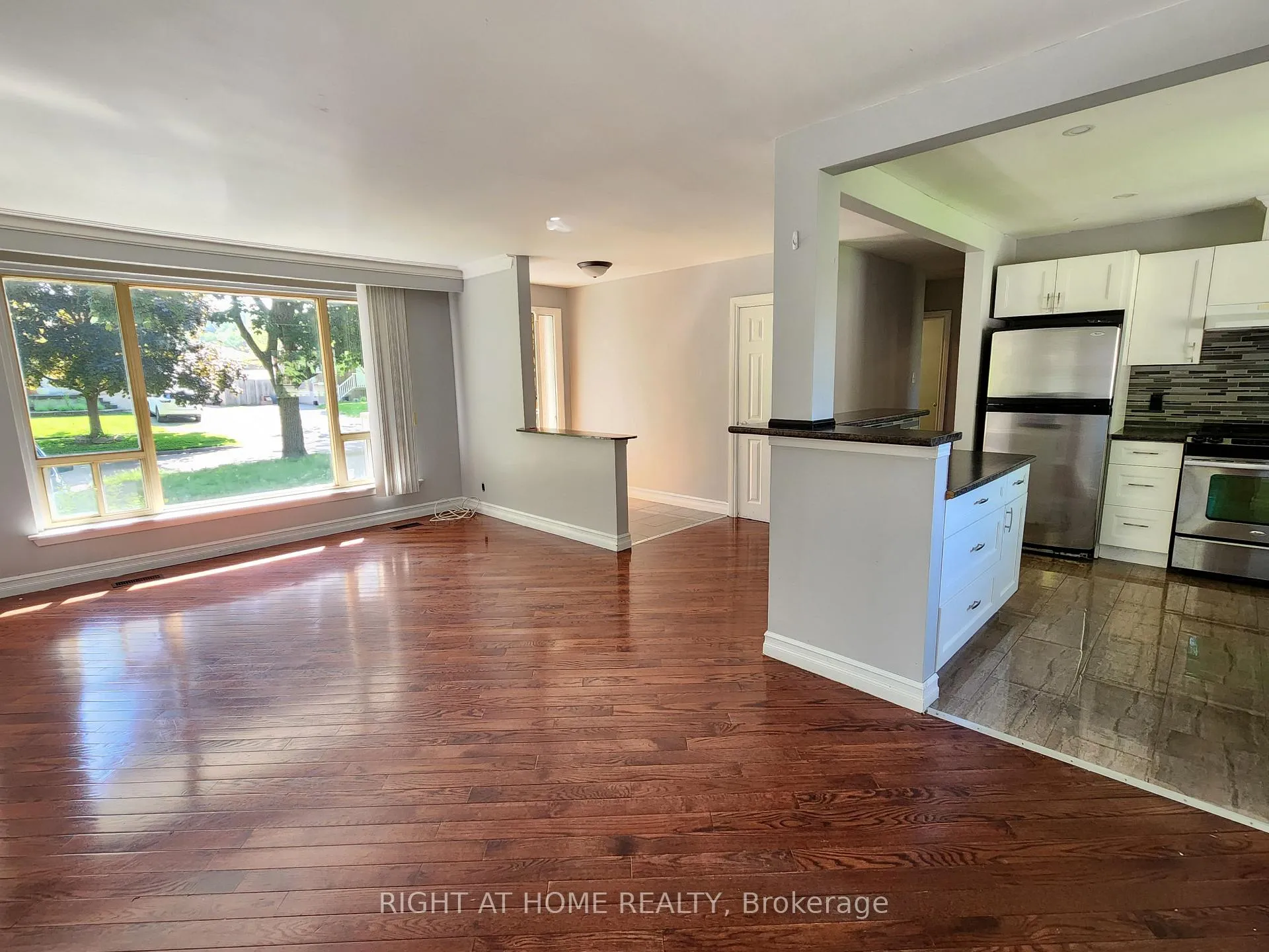 Photo 1 of 332 Viewmount Street, Oshawa, Donevan — HOMEH