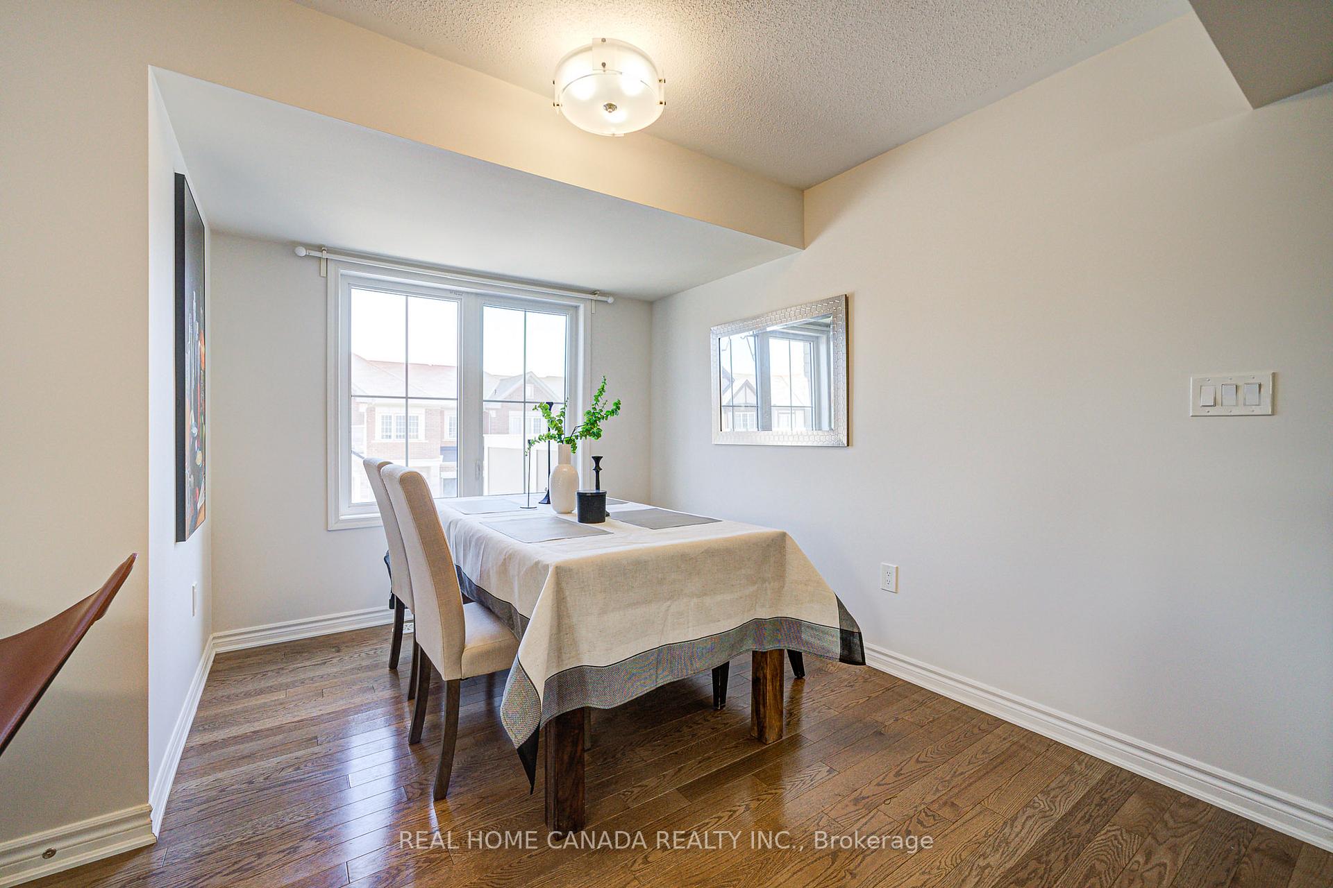 Photo 7 of 115 Bond Head Court, Milton, Ford — HOMEH