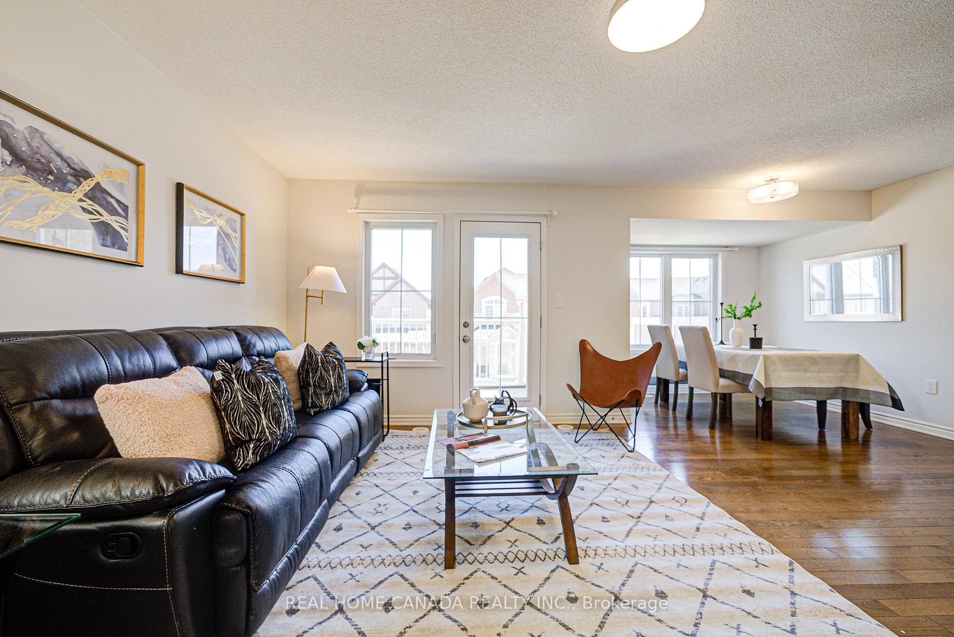 Photo 11 of 115 Bond Head Court, Milton, Ford — HOMEH