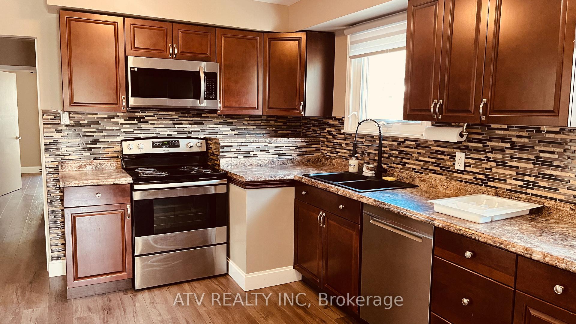Photo 3 of Unit Main Fl, 229 Wilson Road N, Oshawa, Eastdale — HOMEH