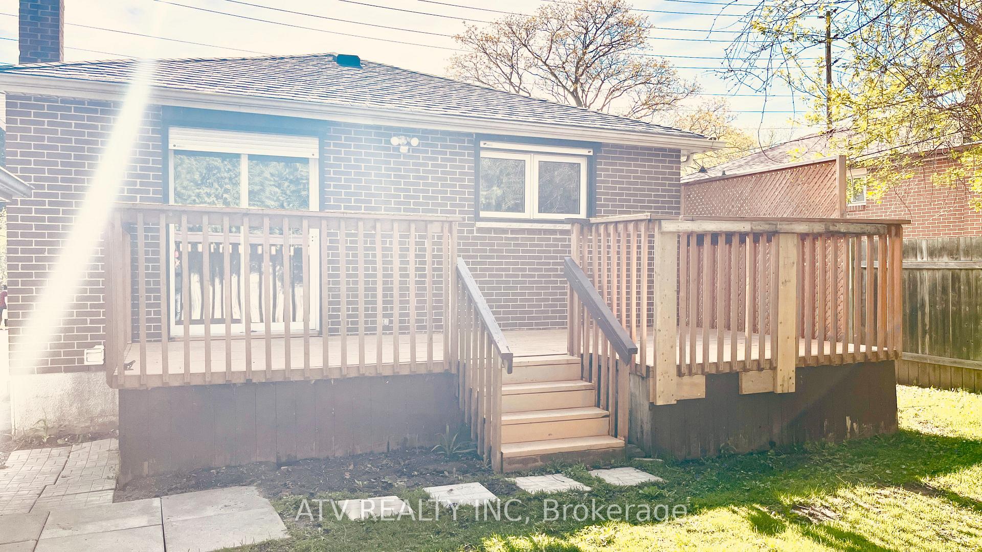 Photo 13 of Unit Main Fl, 229 Wilson Road N, Oshawa, Eastdale — HOMEH
