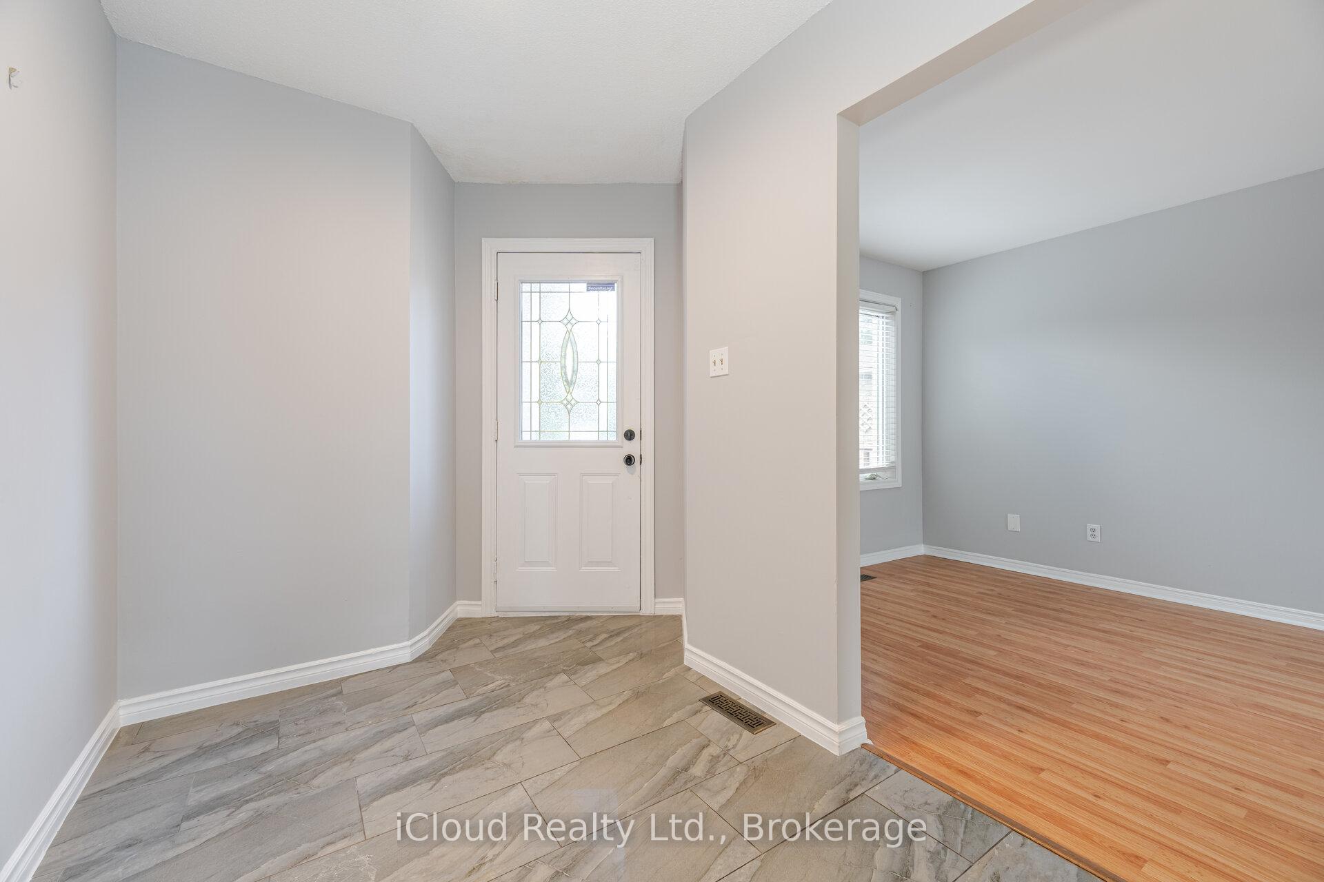 Photo 3 of 2015 Shay Drive, Pickering, Brock Ridge — HOMEH