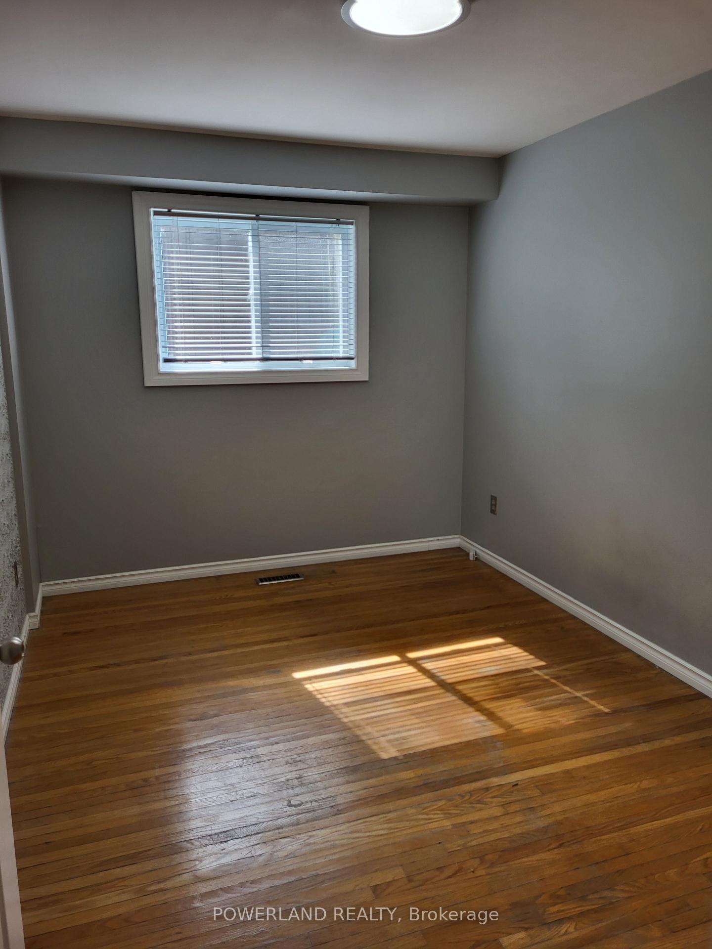 Photo 8 of Unit Lower, 242 Vancouver Street, Oshawa, Vanier — HOMEH